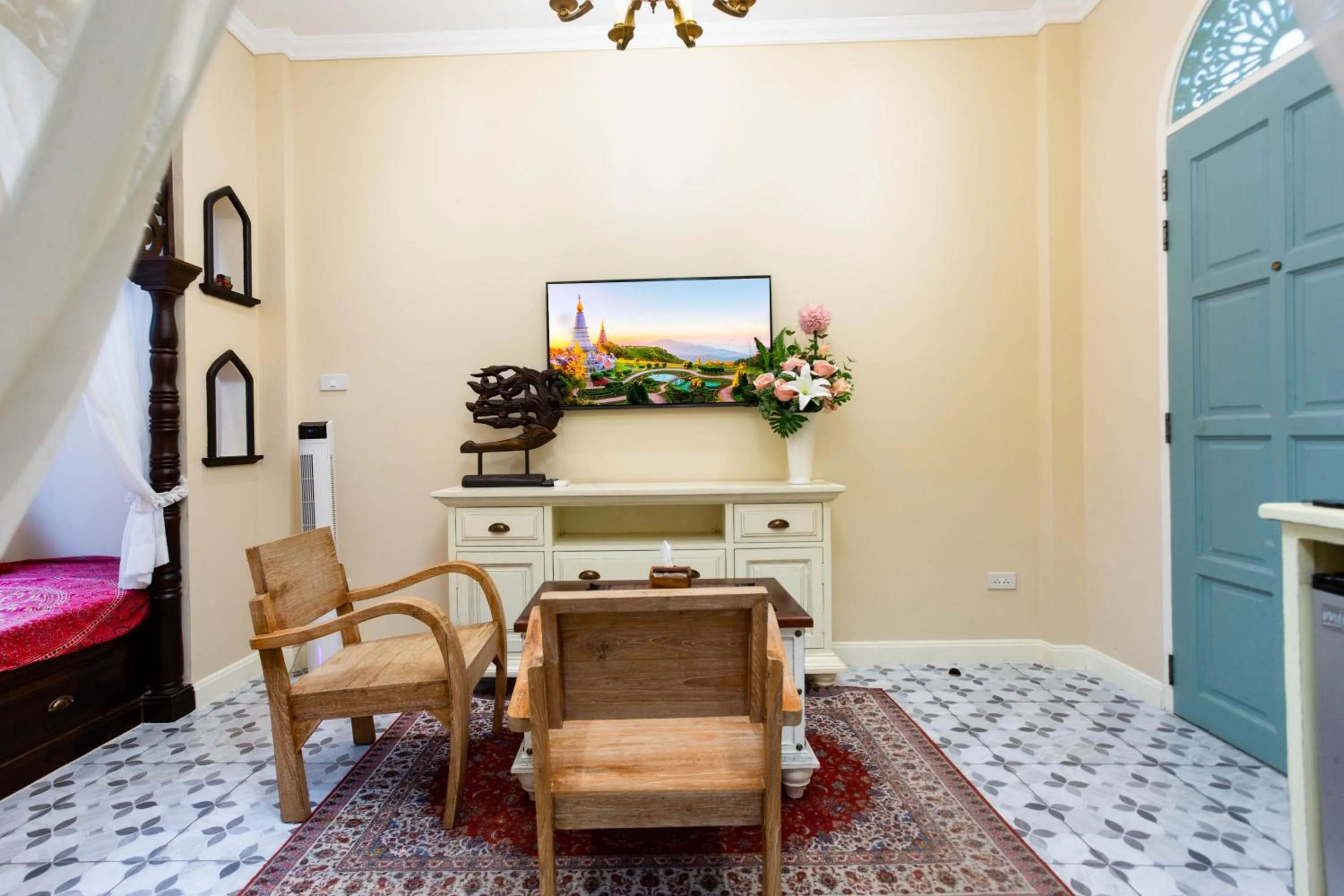 TV and multimedia in Pran At Kumuang Boutique House