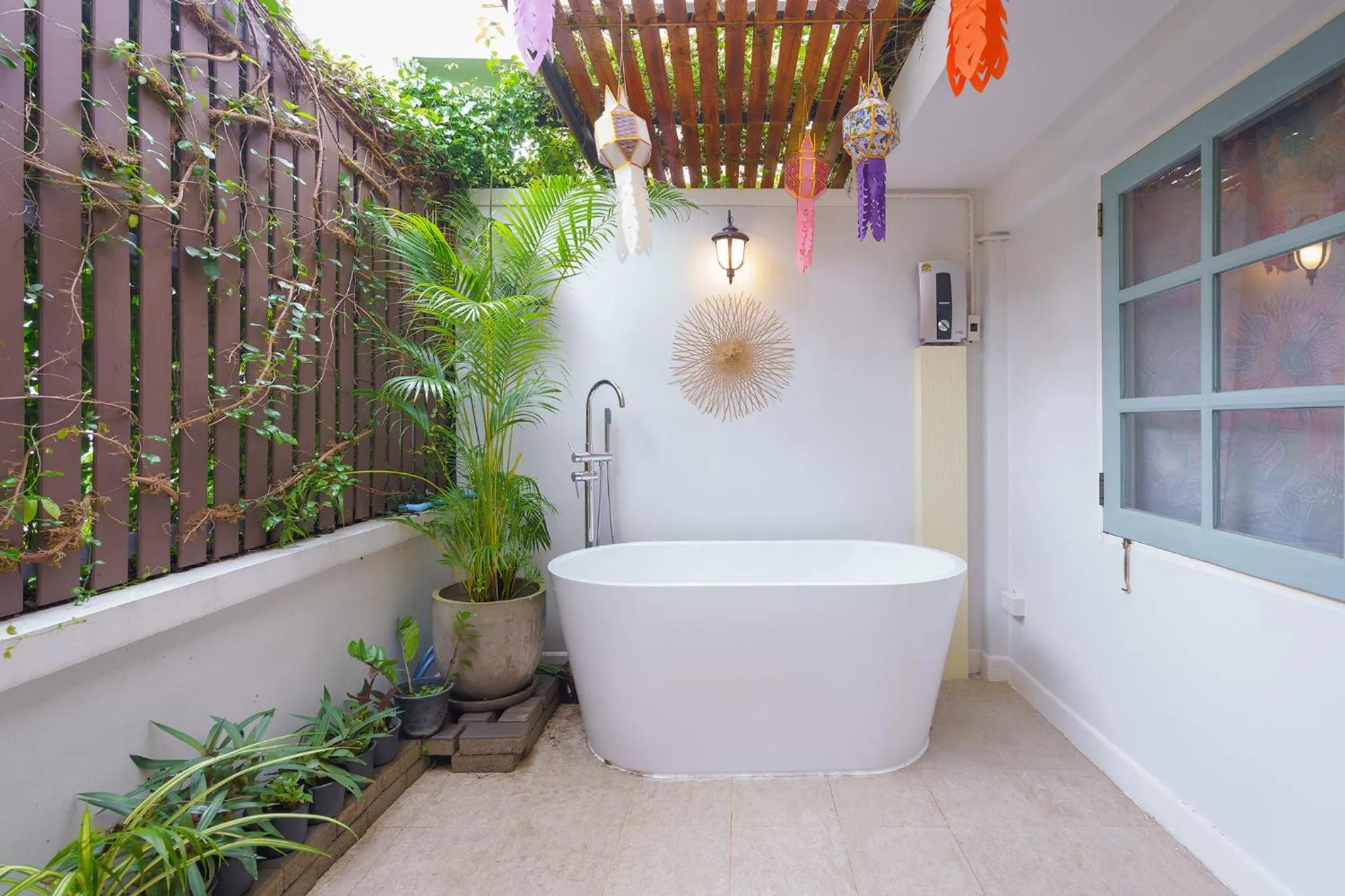 Hot Tub in Pran At Kumuang Boutique House