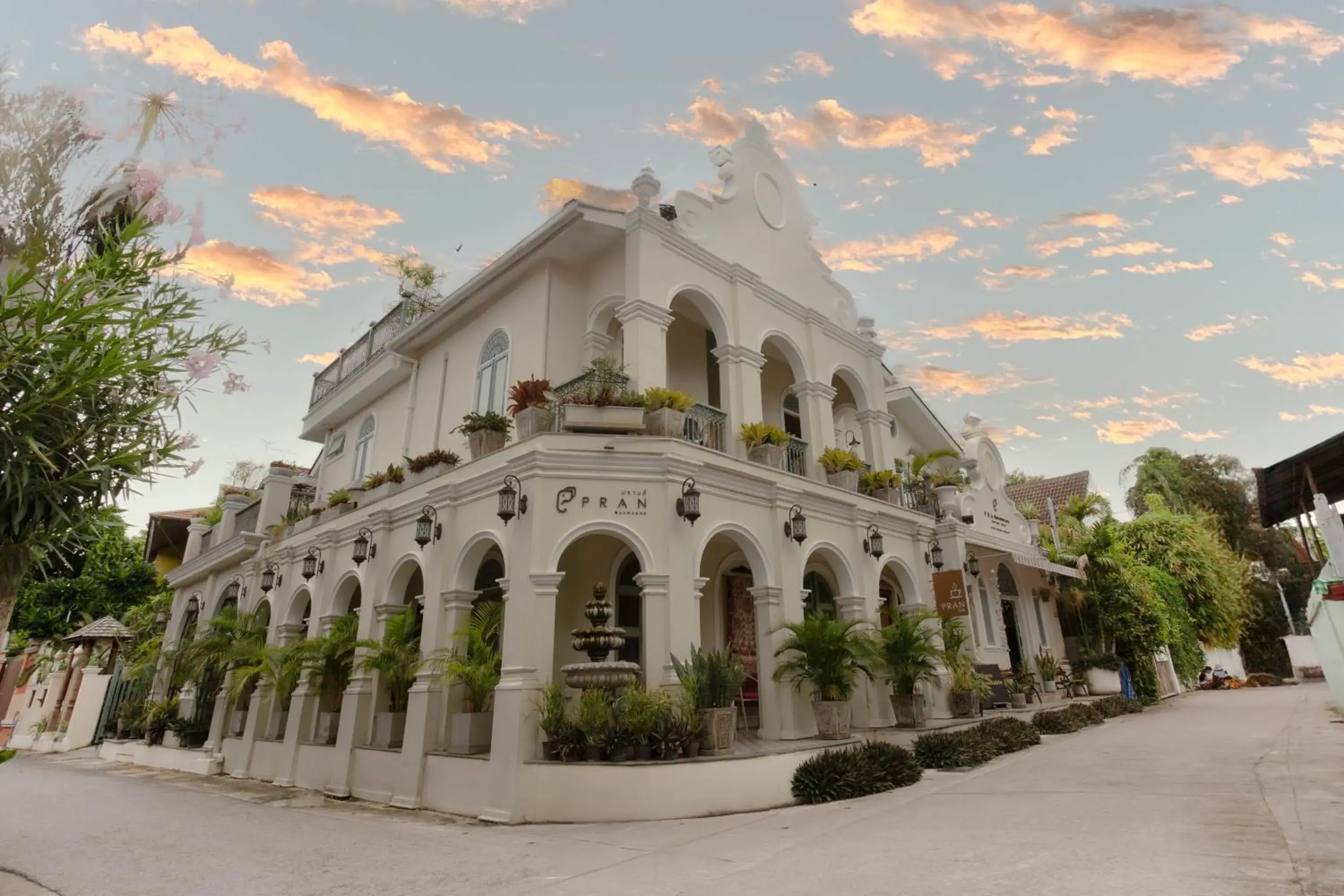 Property building in Pran@Kumuang Boutique House Property building in Pran@Kumuang Boutique House