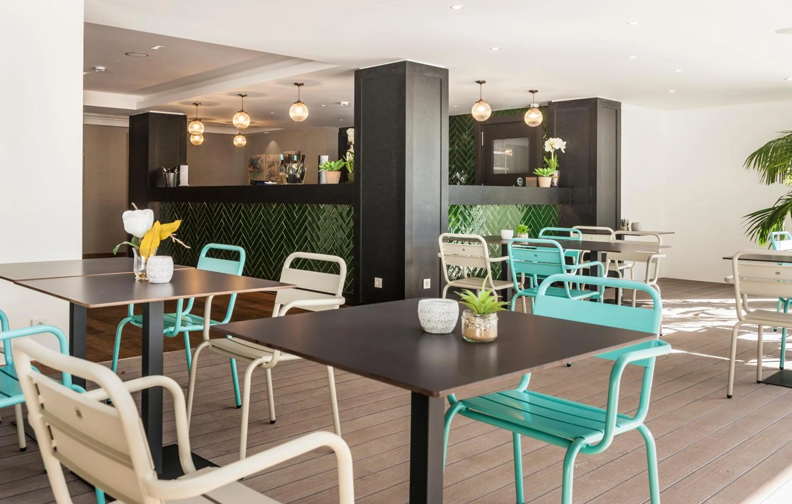 Lounge or bar in Eurostars Marivent