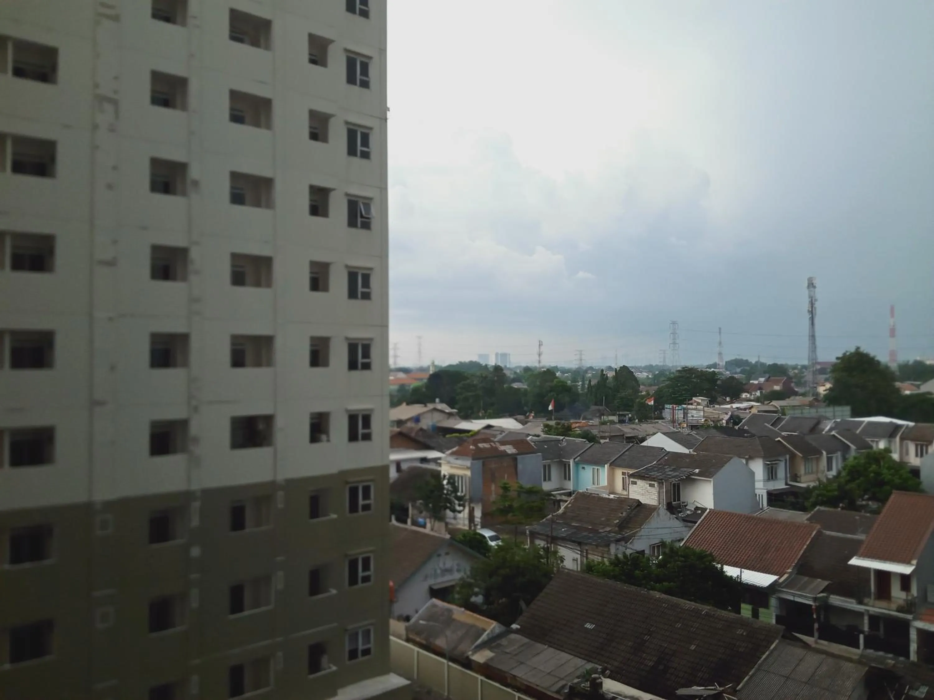 Property building in De Green Inn Serua