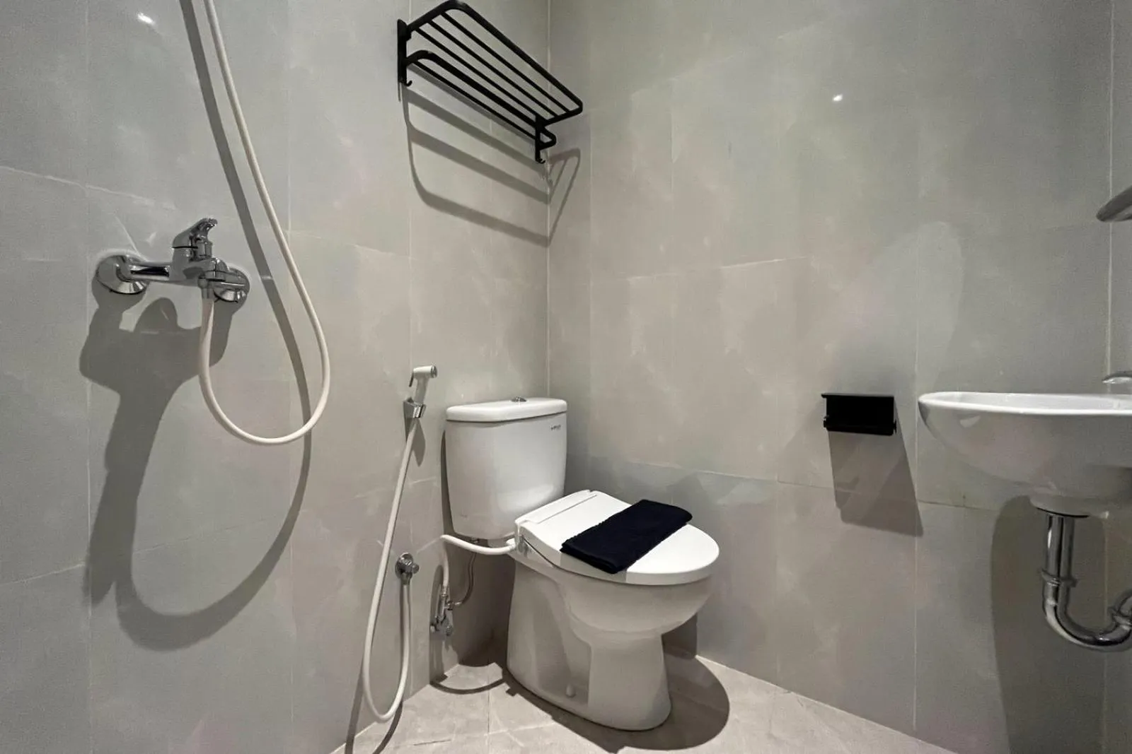 Mono Coliving Kertajaya Syariah, SBY