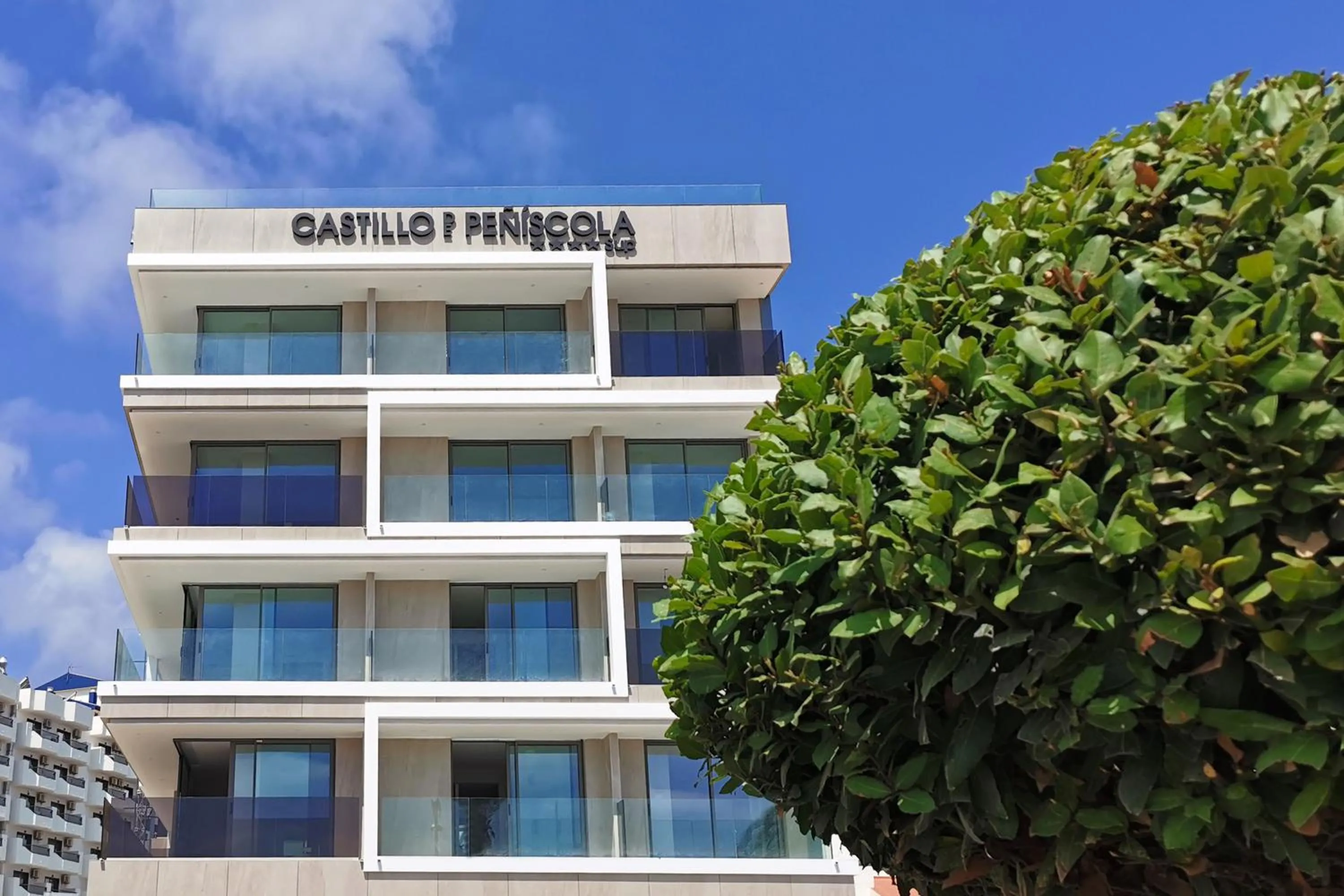 Facade/entrance in Hotel & Spa Castillo de Peñíscola 4* Sup