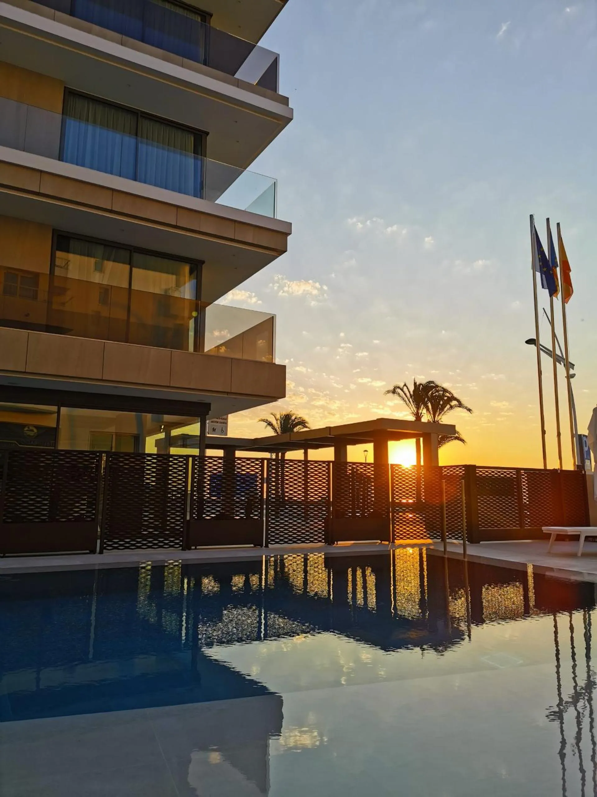 Swimming pool in Hotel & Spa Castillo de Peñíscola 4* Sup