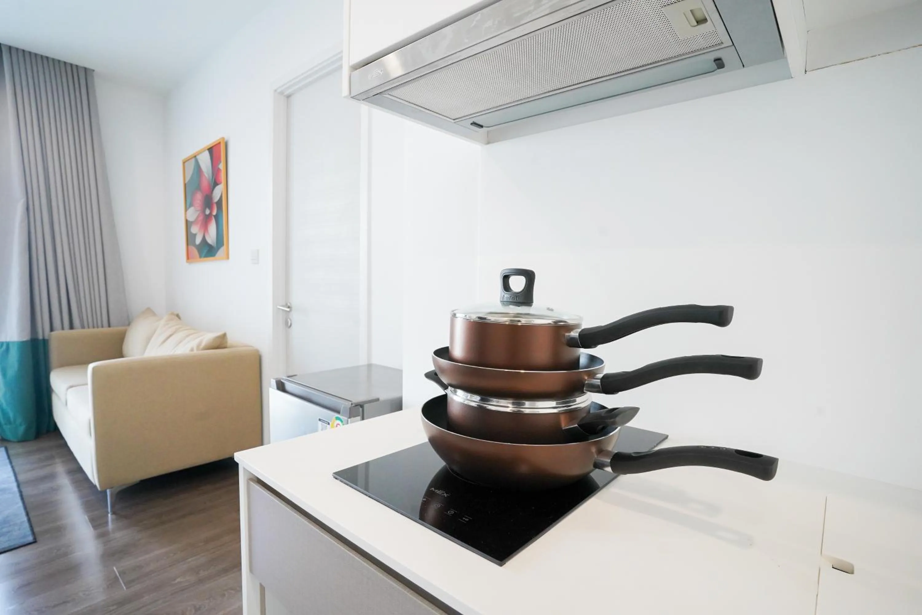 kitchen in The Rich Residence Sukhumvit Nana