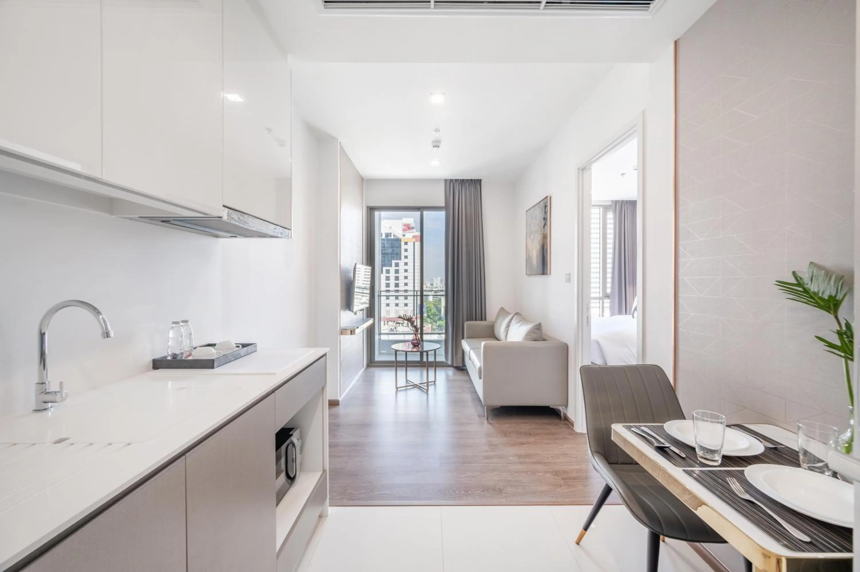 Living room in The Rich Residence Sukhumvit Nana