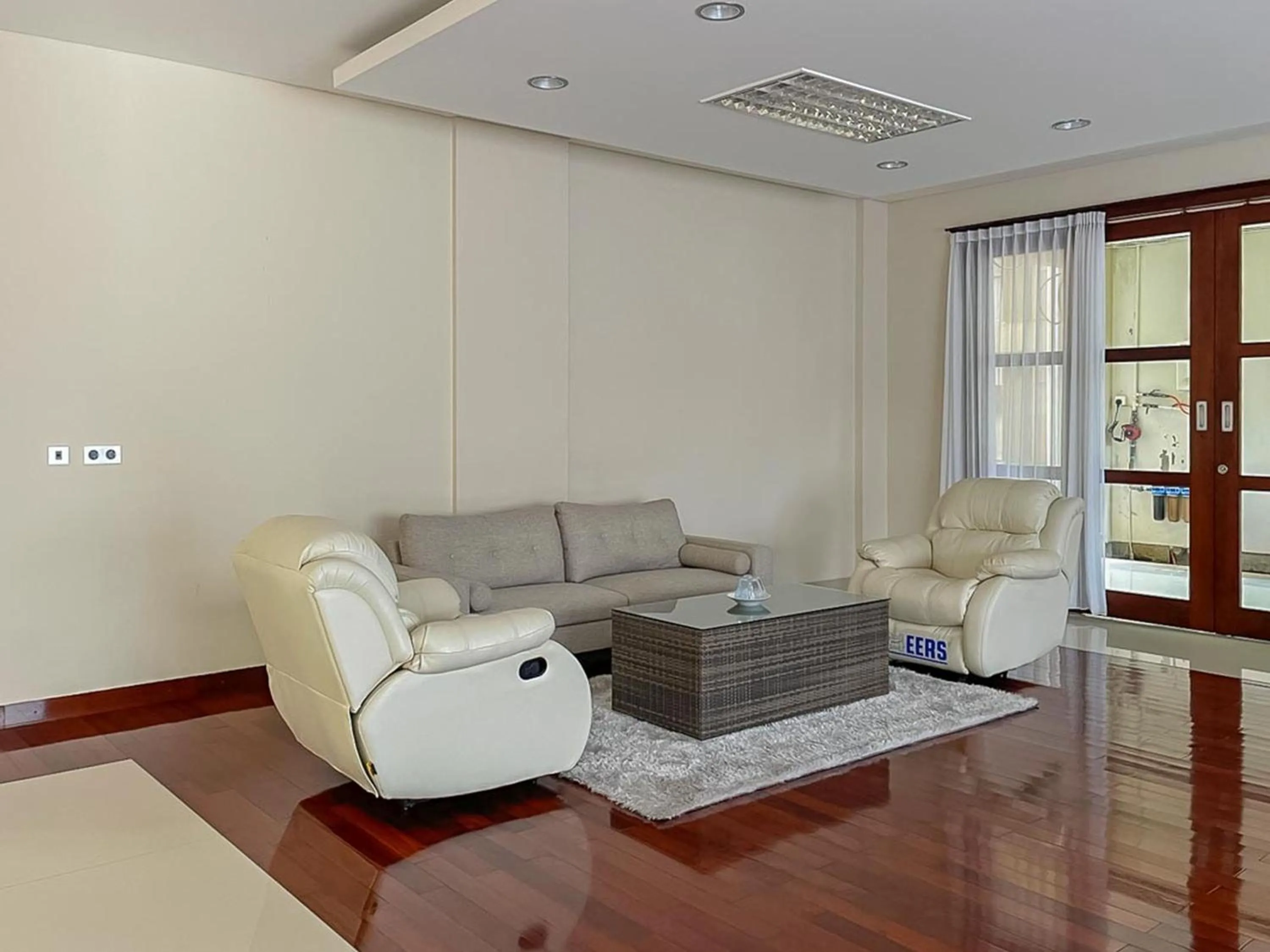 Living room in Merbau Luxurious Villa Senggigi by The Lavana - 5 Bedroom Villa