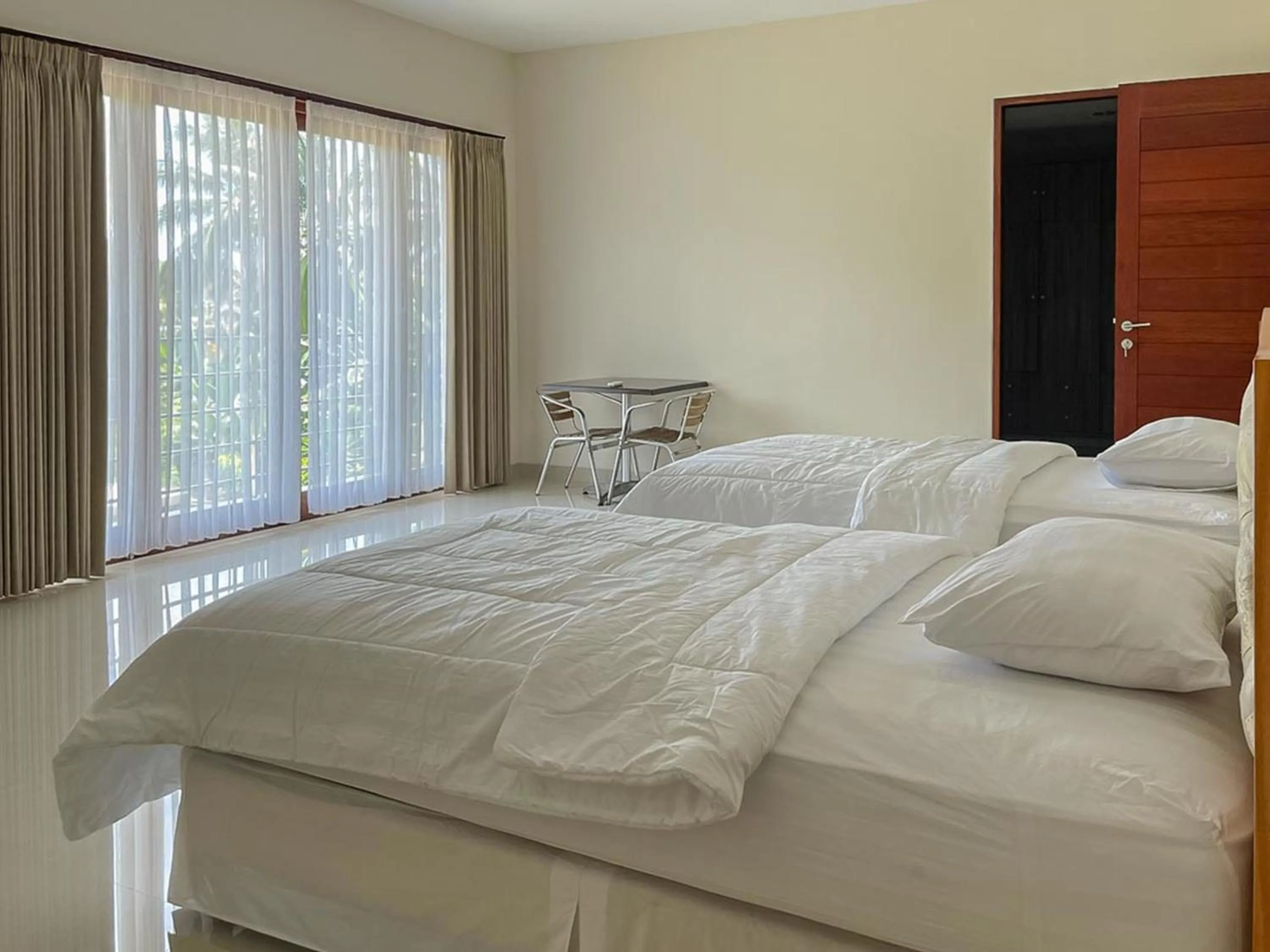 Bedroom, Bed in Merbau Luxurious Villa Senggigi by The Lavana - 5 Bedroom Villa