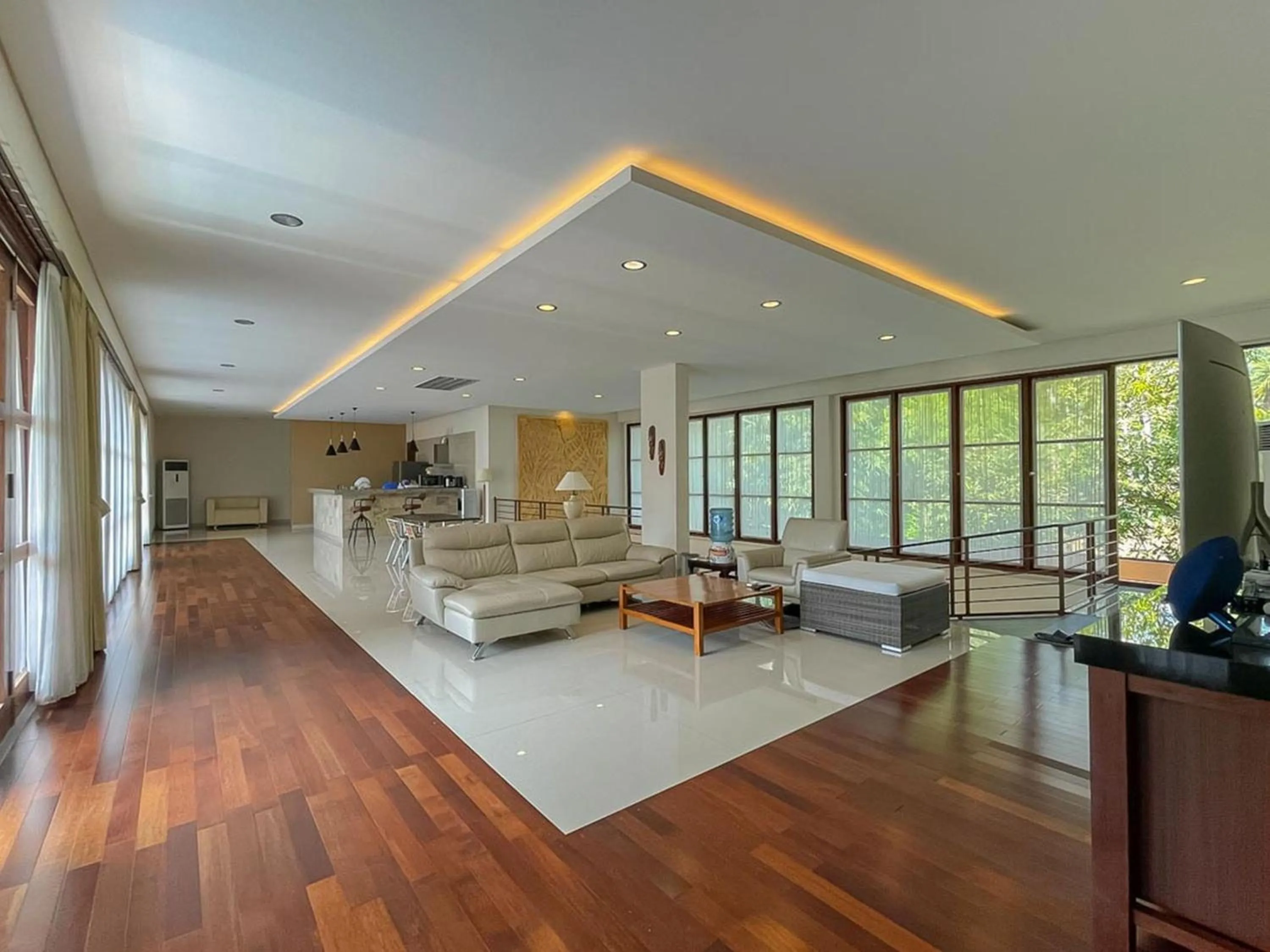 Living room in Merbau Luxurious Villa Senggigi by The Lavana - 5 Bedroom Villa