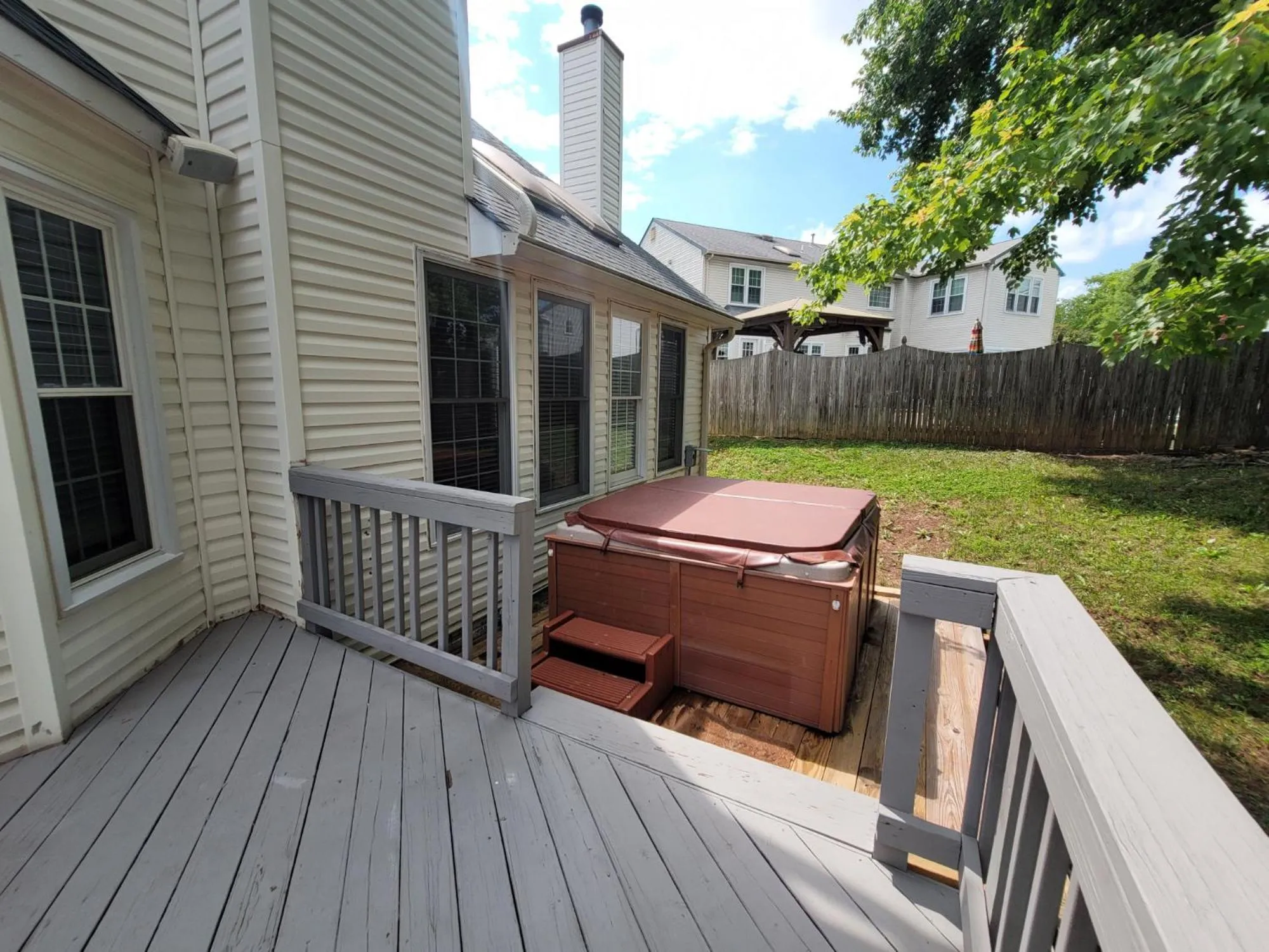 Shower in Hetten Manor