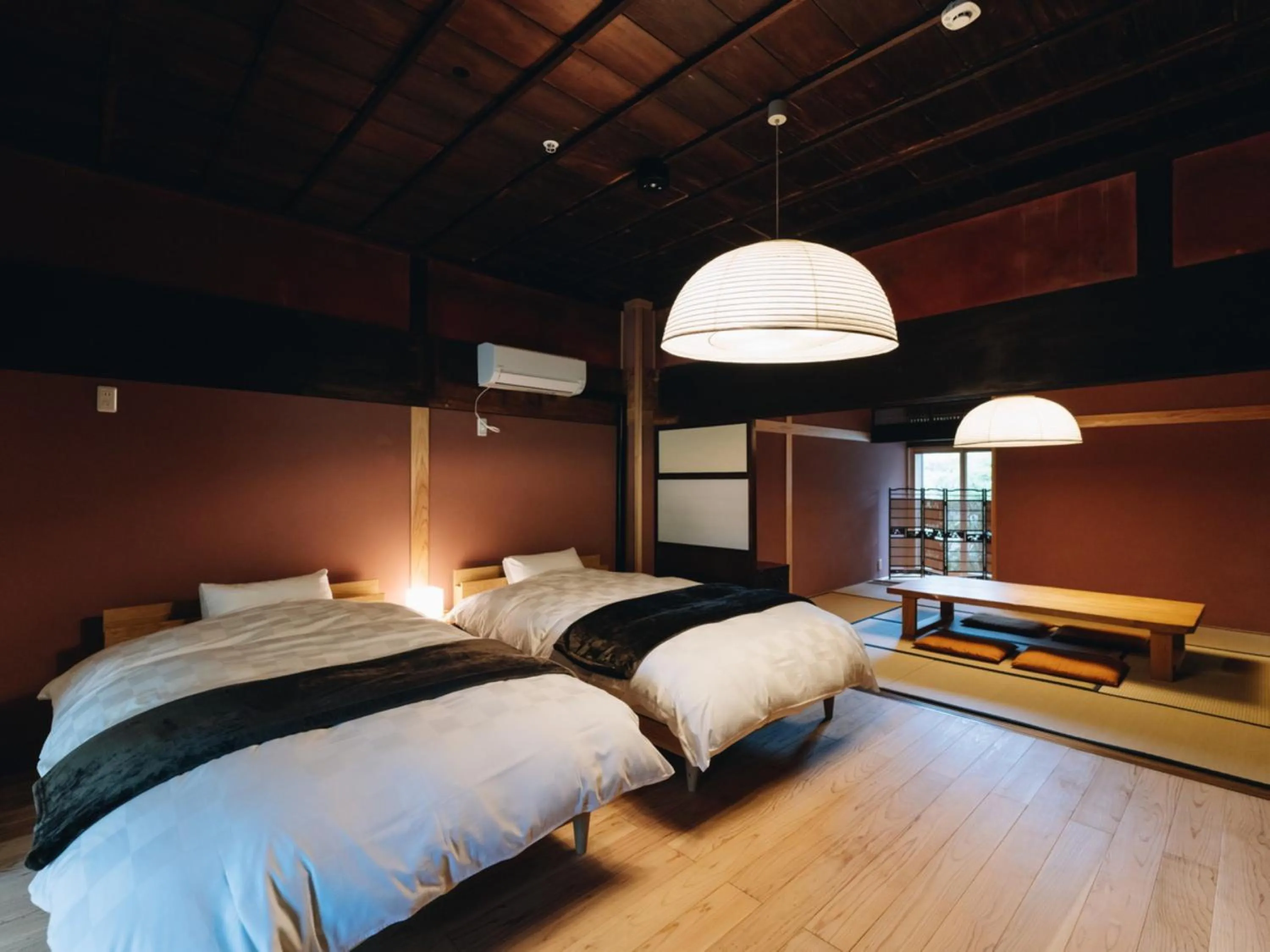 Photo of the whole room, Bed in RITA Izumifumoto
