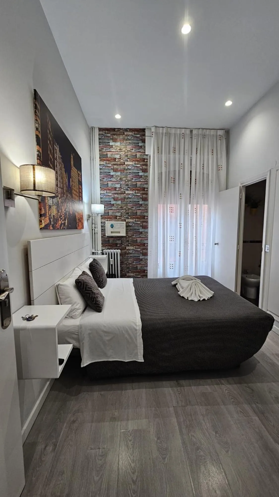 Bed in Hostal Lauria