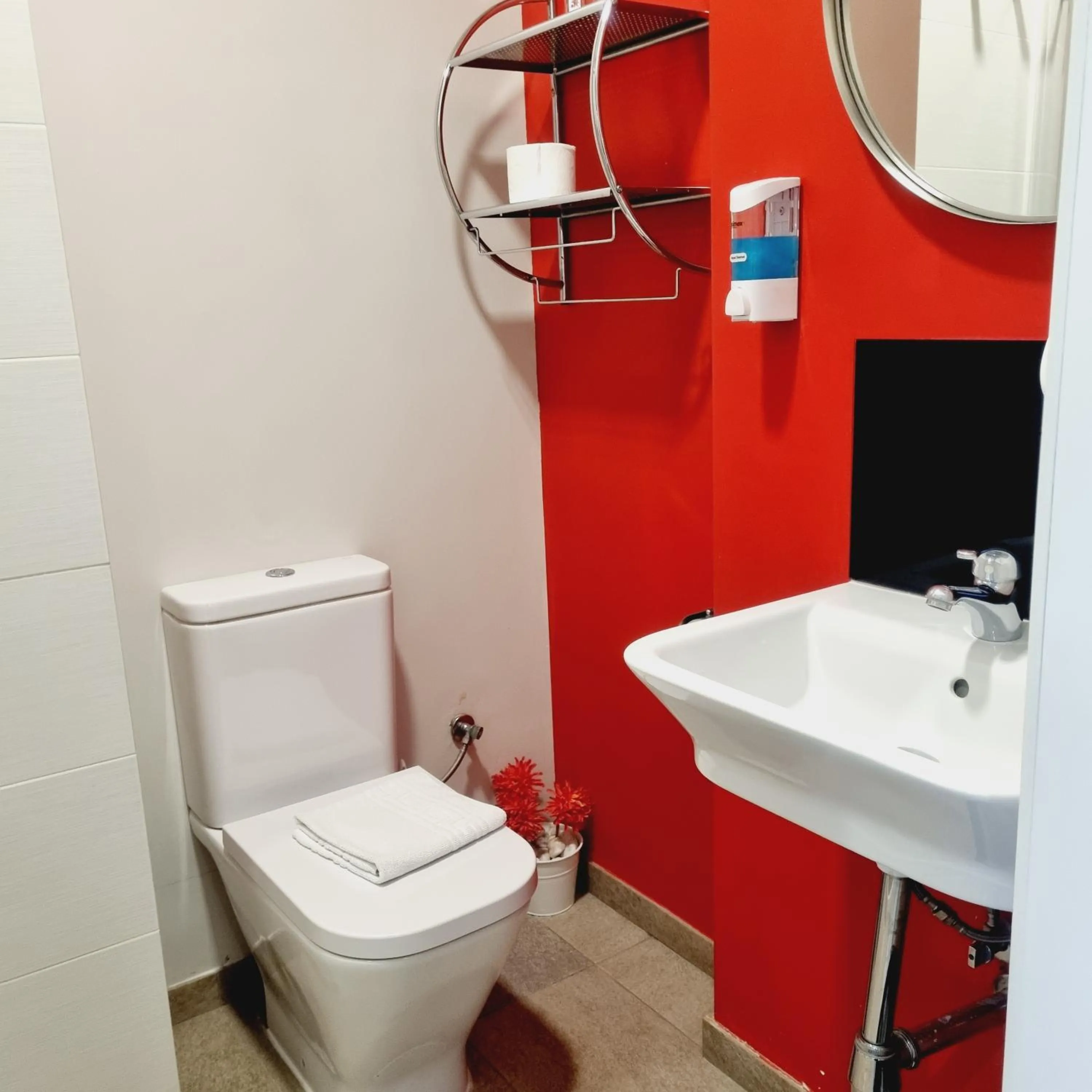 Bathroom in Hostal Lauria