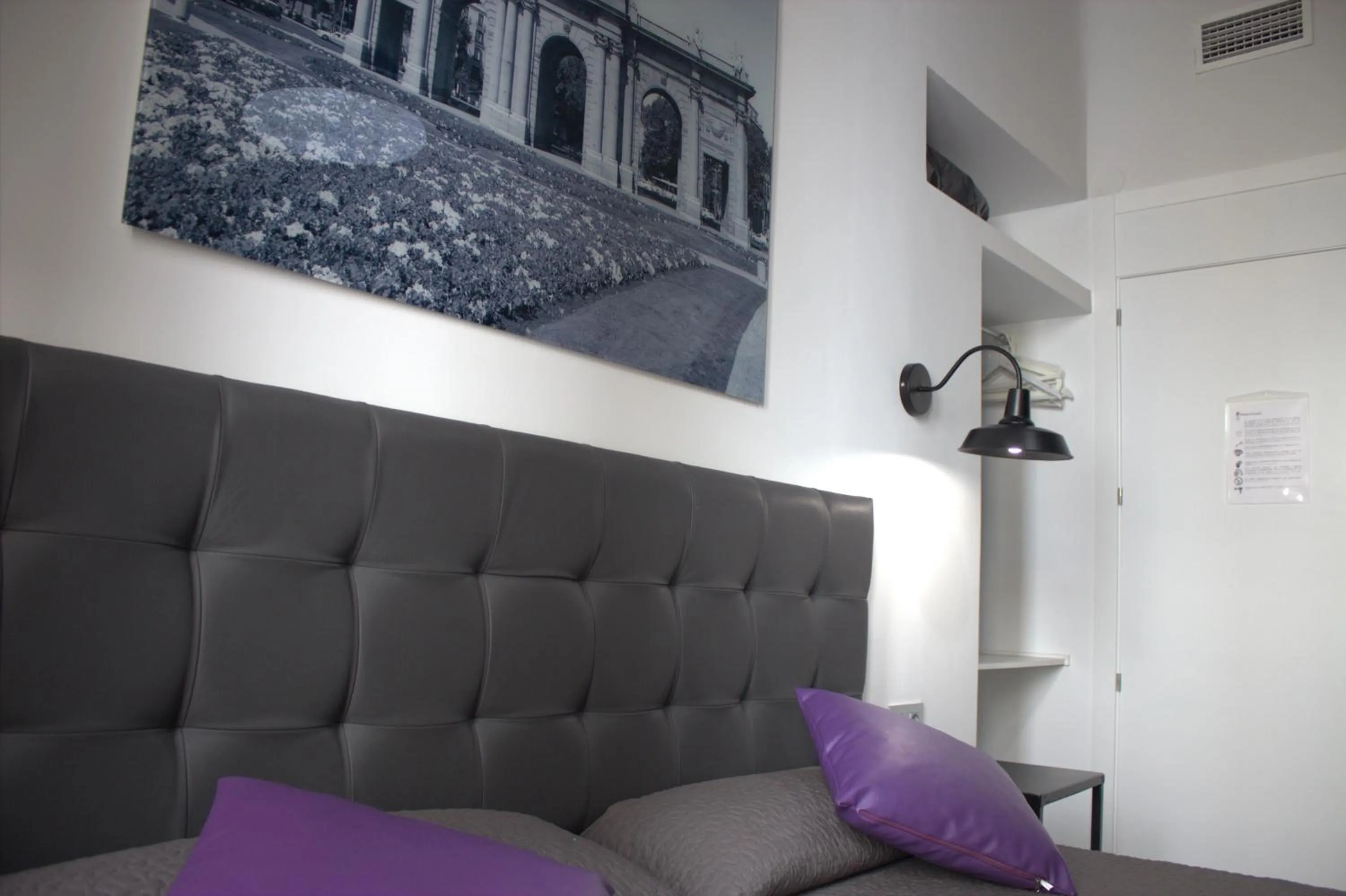 Bedroom in Hostal Lauria