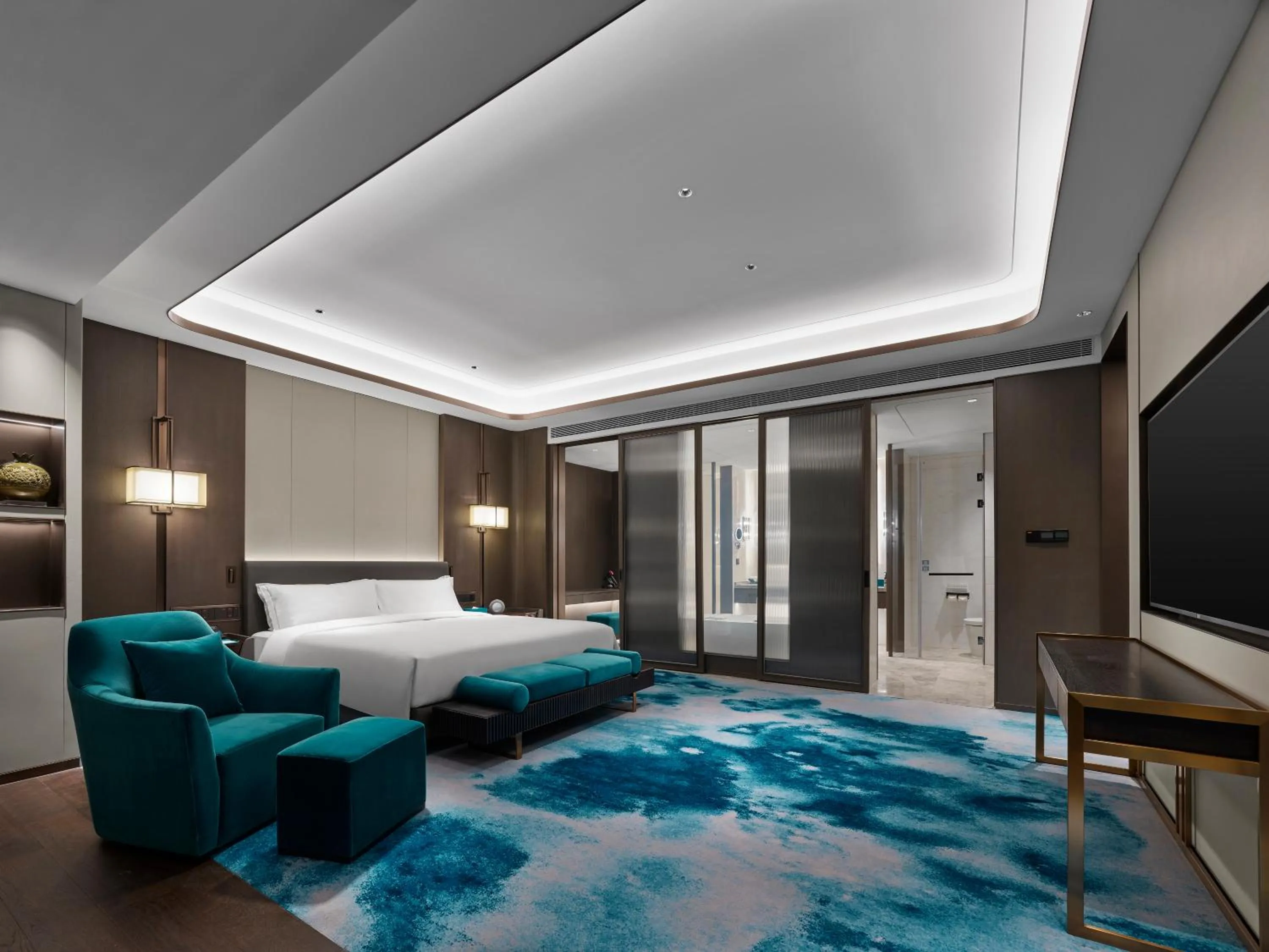 Bed in Wyndham Grand Zaozhuang