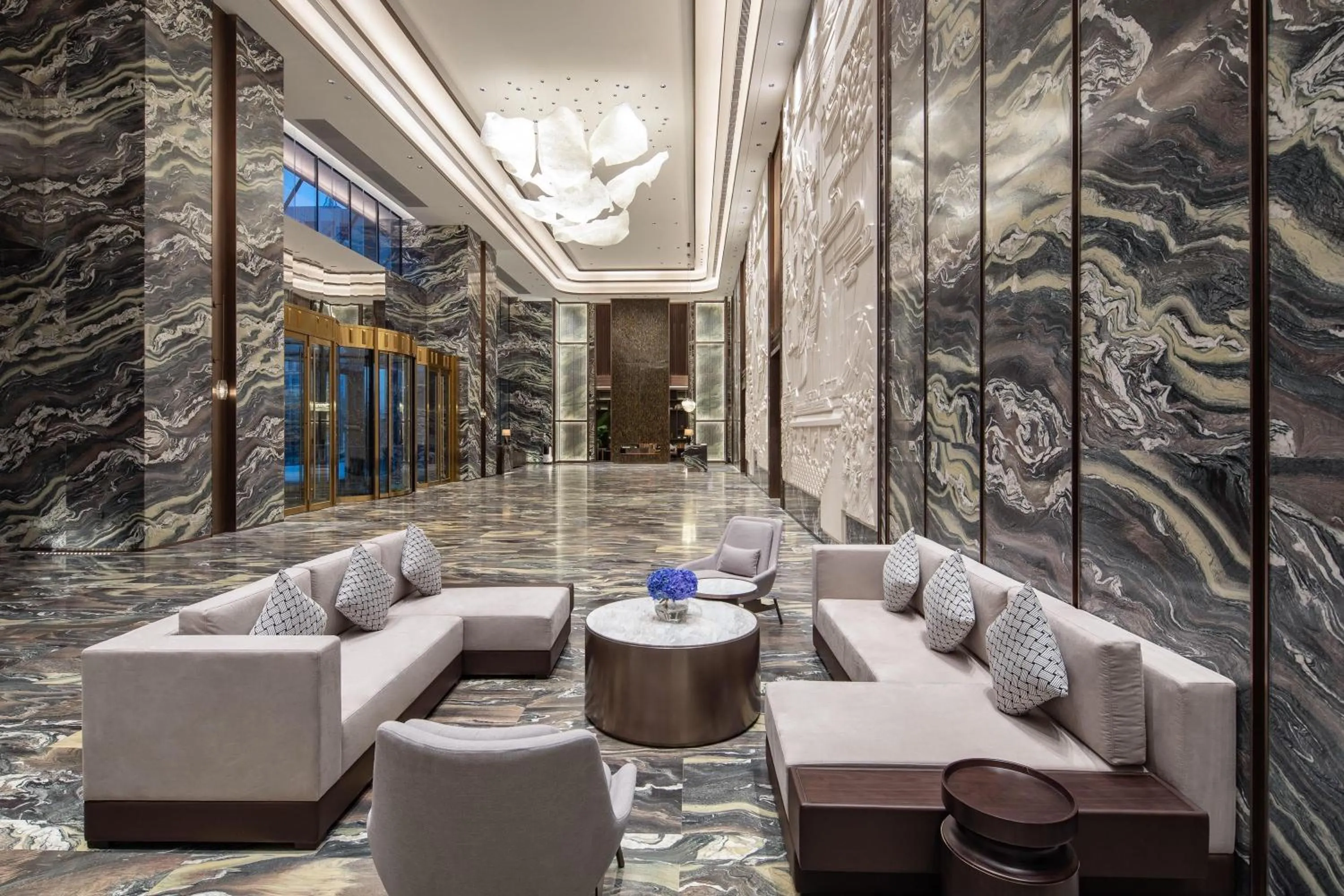 Lounge or bar in Wyndham Grand Zaozhuang