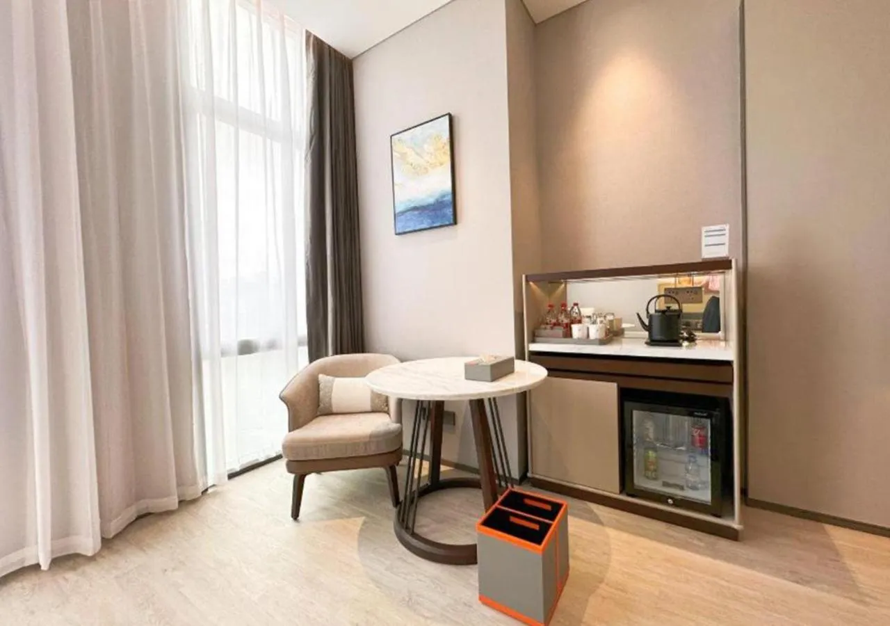 minibar in Wyndham Handan Congtai
