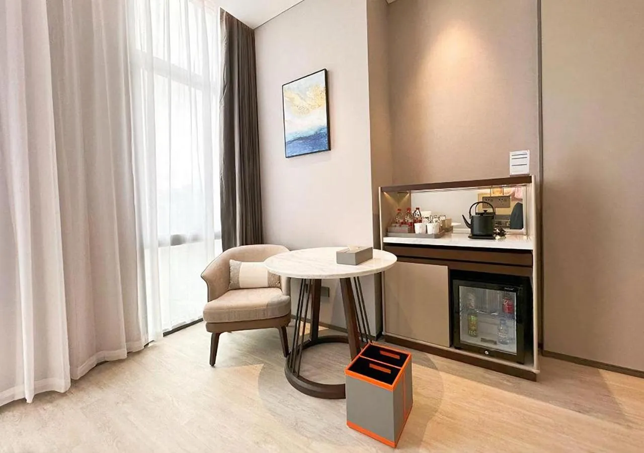 minibar in Wyndham Handan Congtai