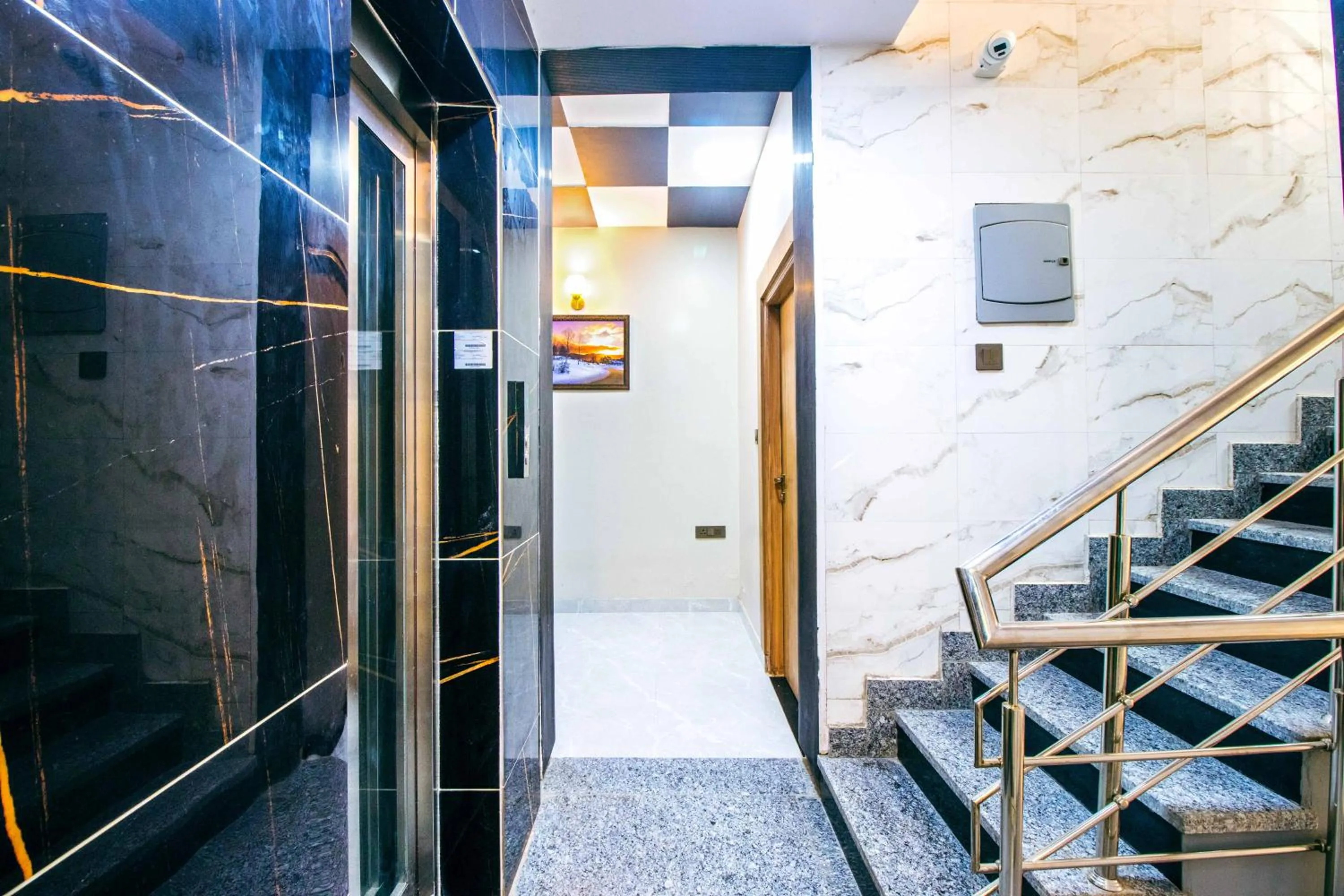 Lobby or reception in Treebo Elite Corporate, Sector 62