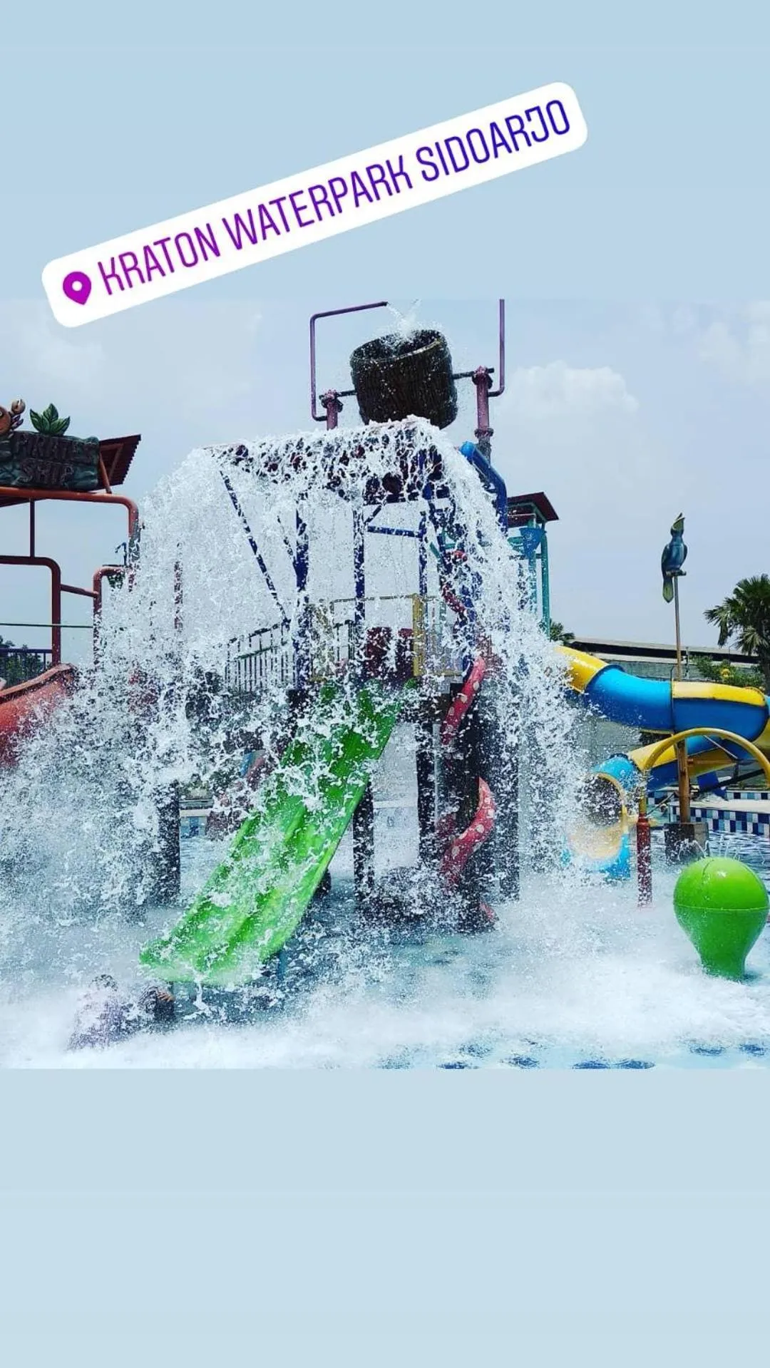Aqua park in Ndalem Kraton Hotel