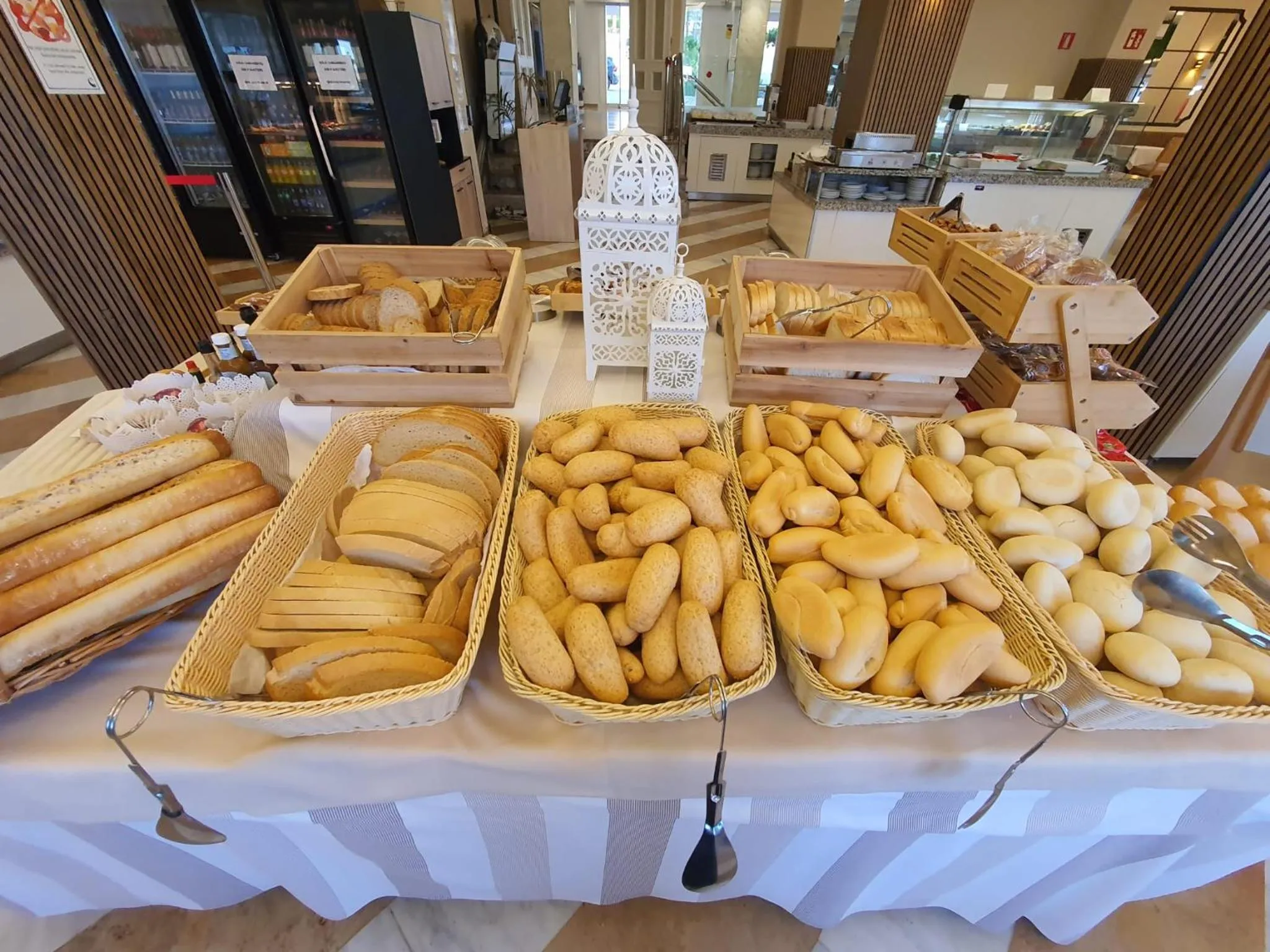 Buffet breakfast in La Barracuda