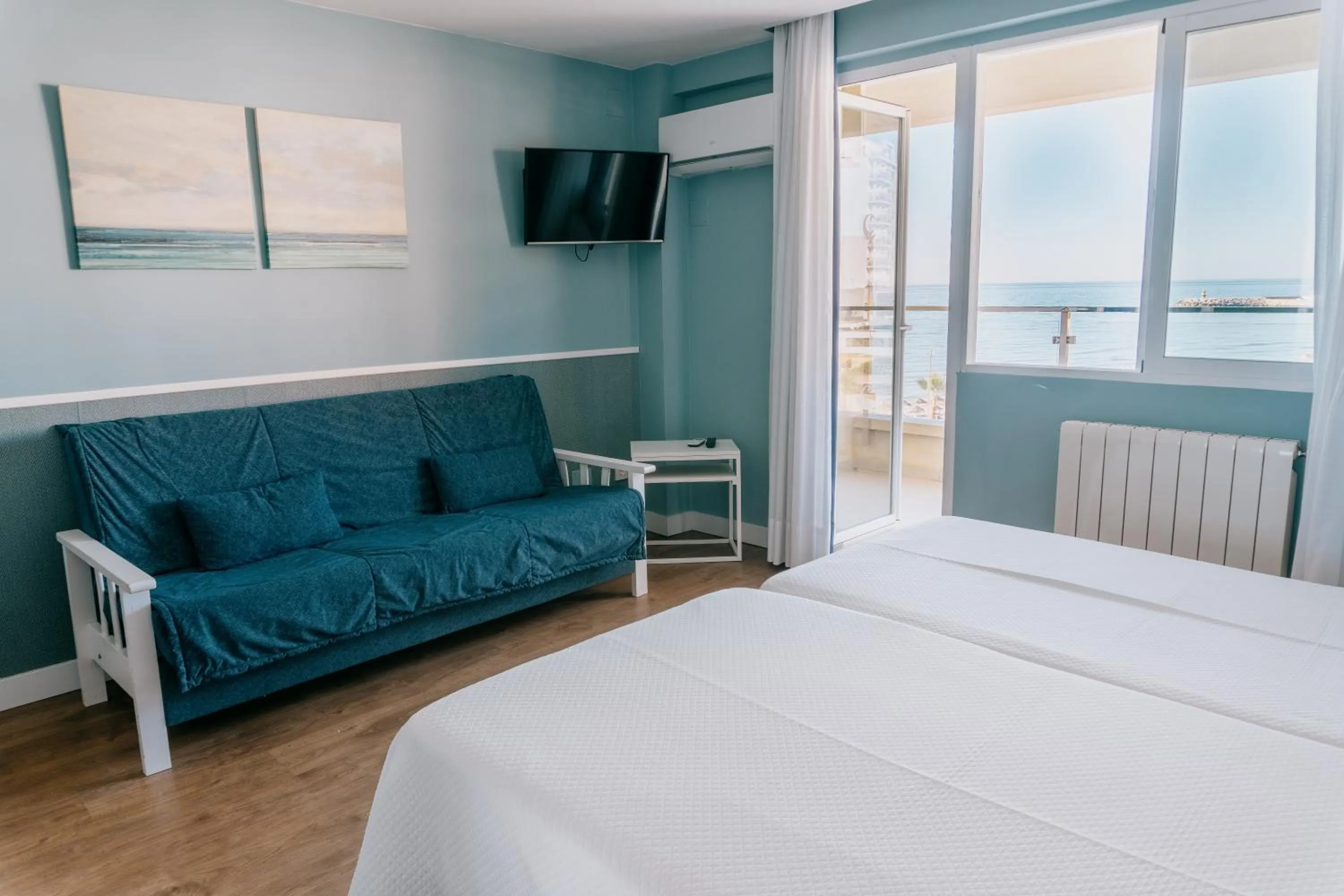 Sea view, Bed in La Barracuda