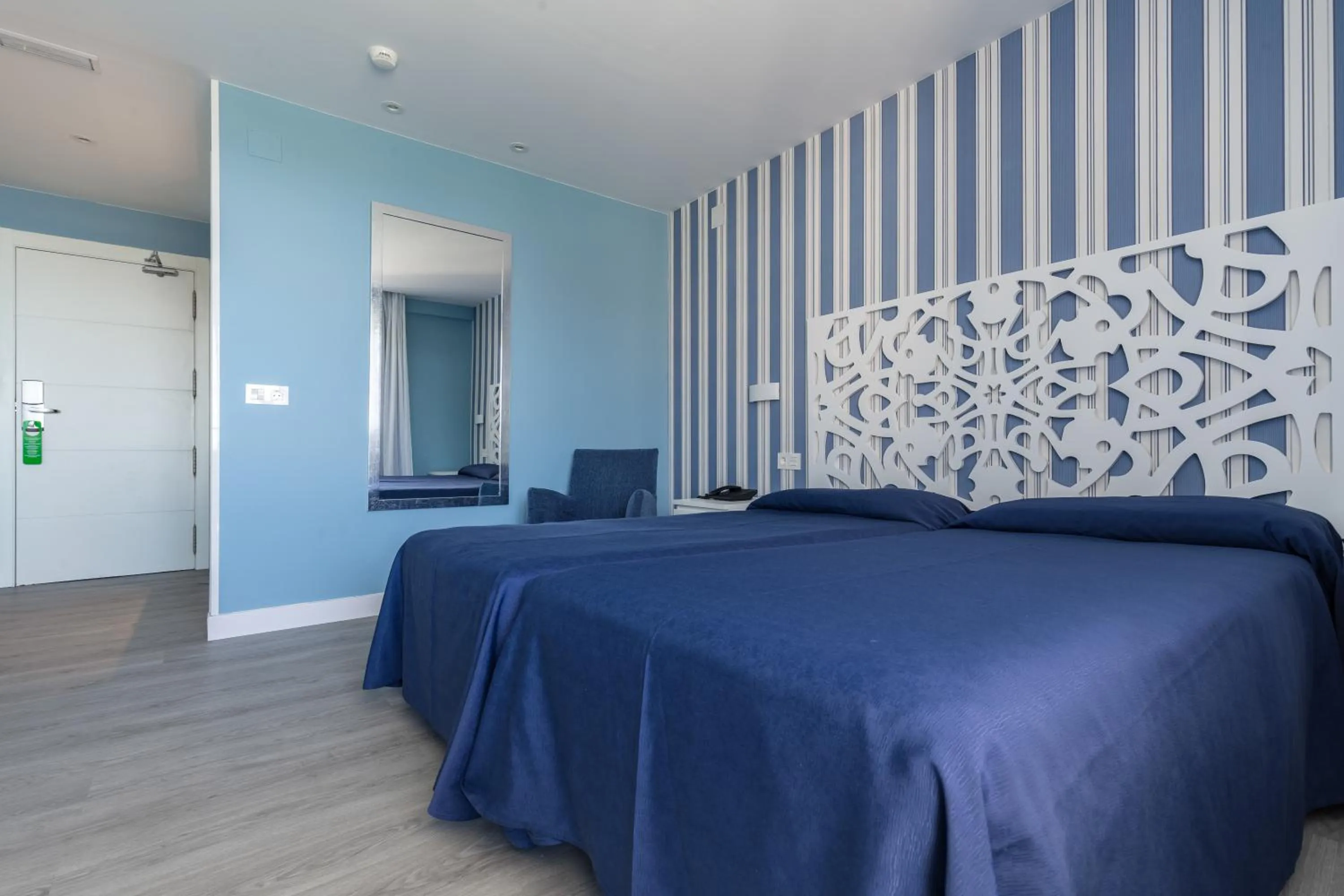 Bedroom, Bed in La Barracuda