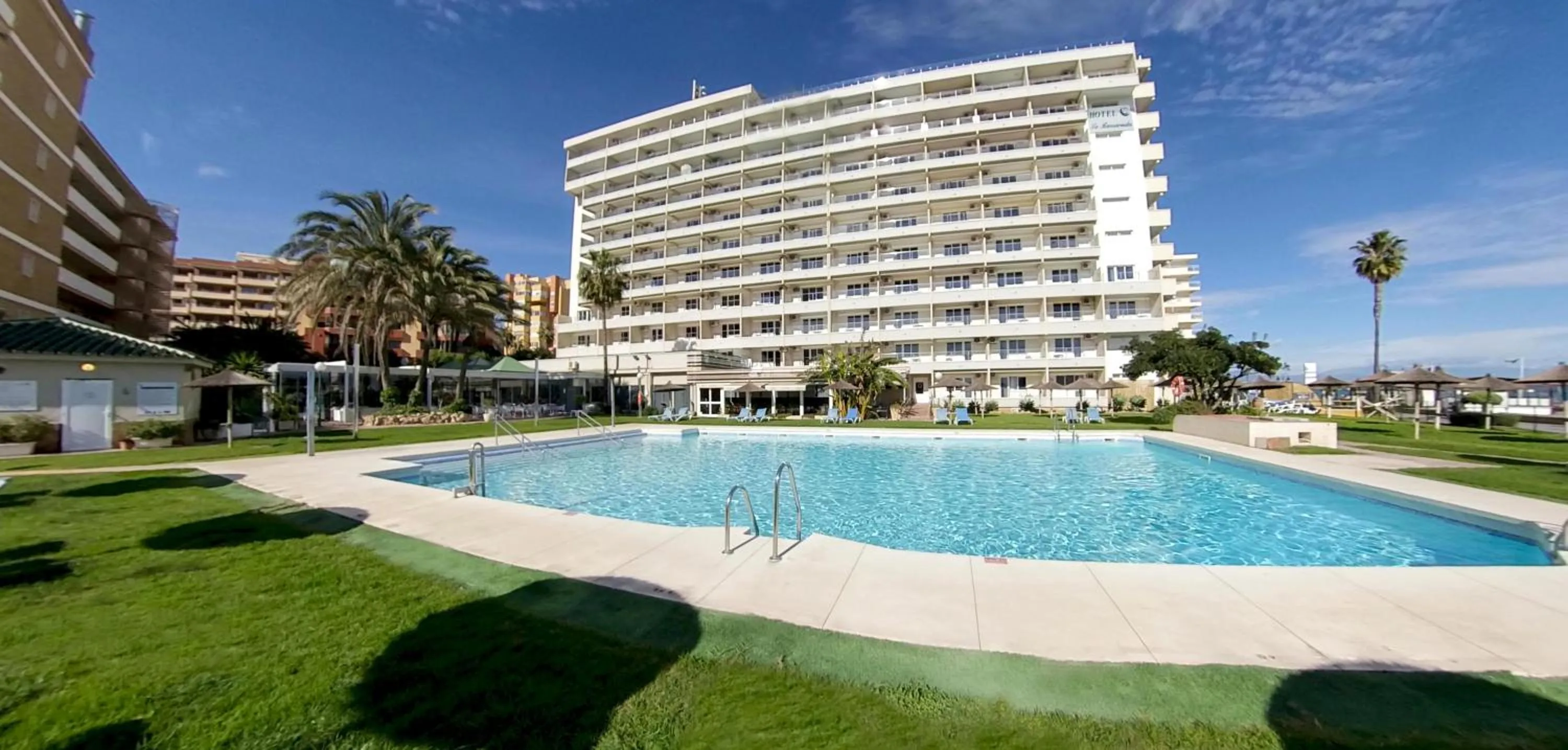 Property building in La Barracuda