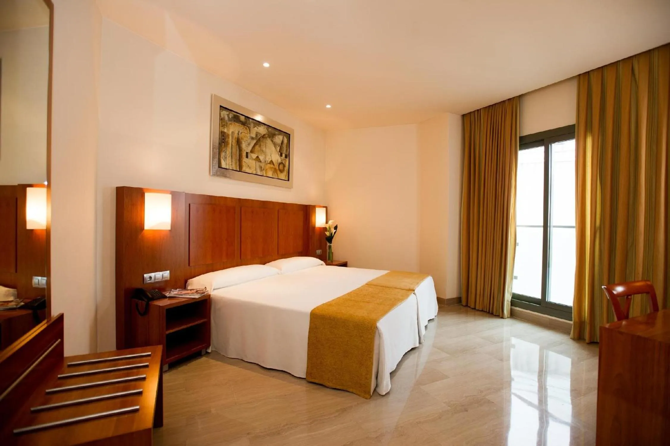 Bedroom, Bed in Leflet Valme