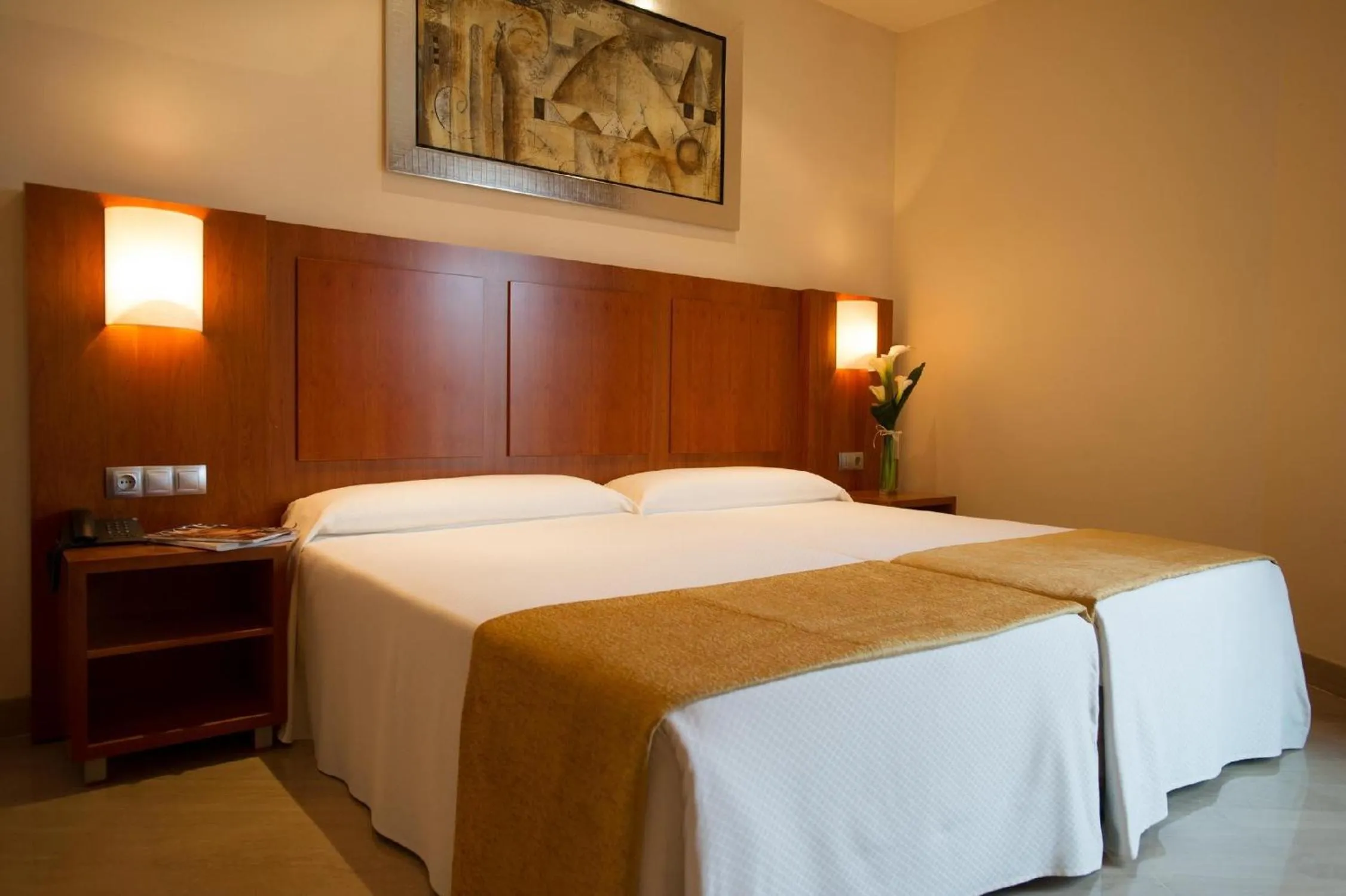 Bedroom, Bed in Leflet Valme