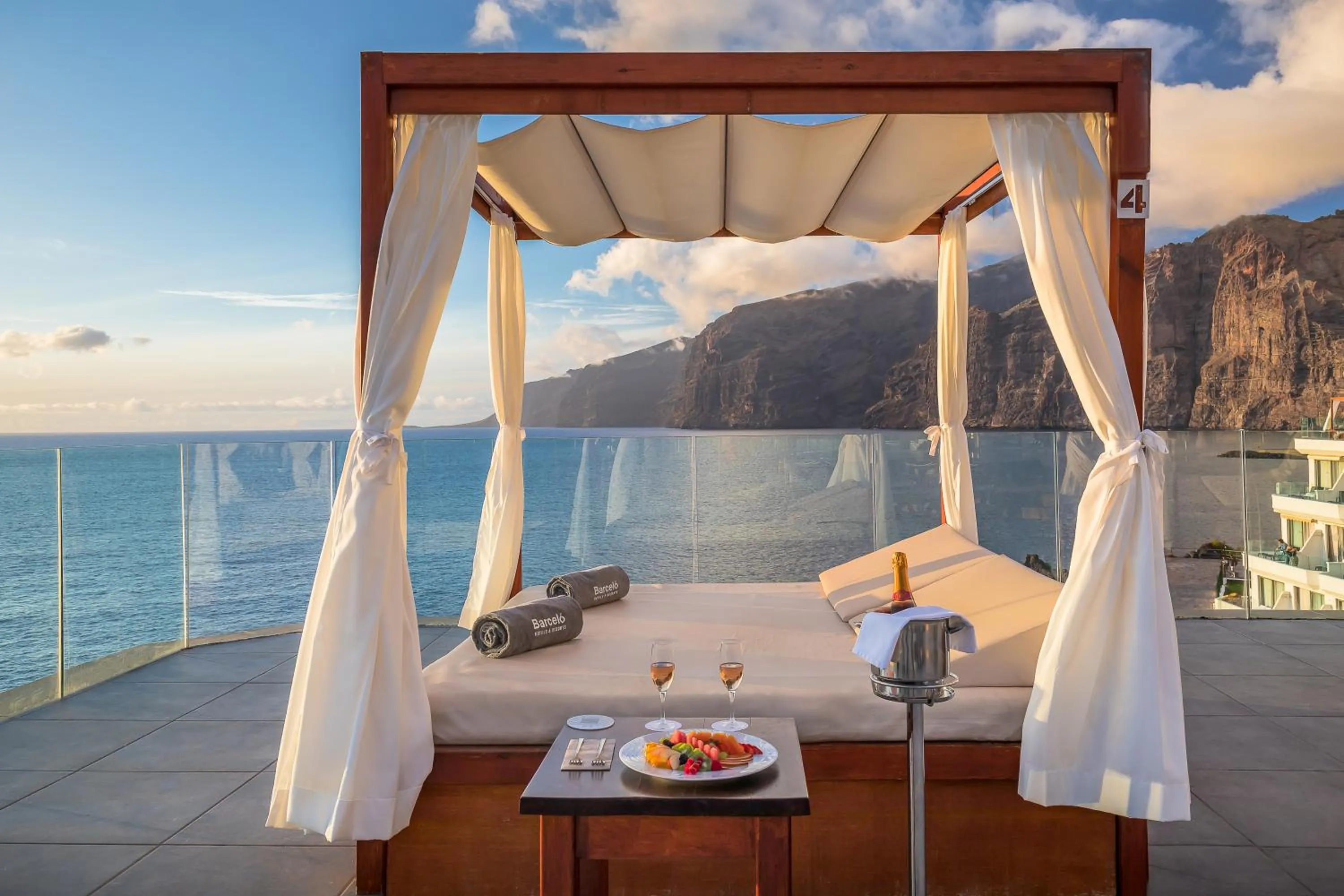 Swimming pool in Barceló Santiago - Adults Only