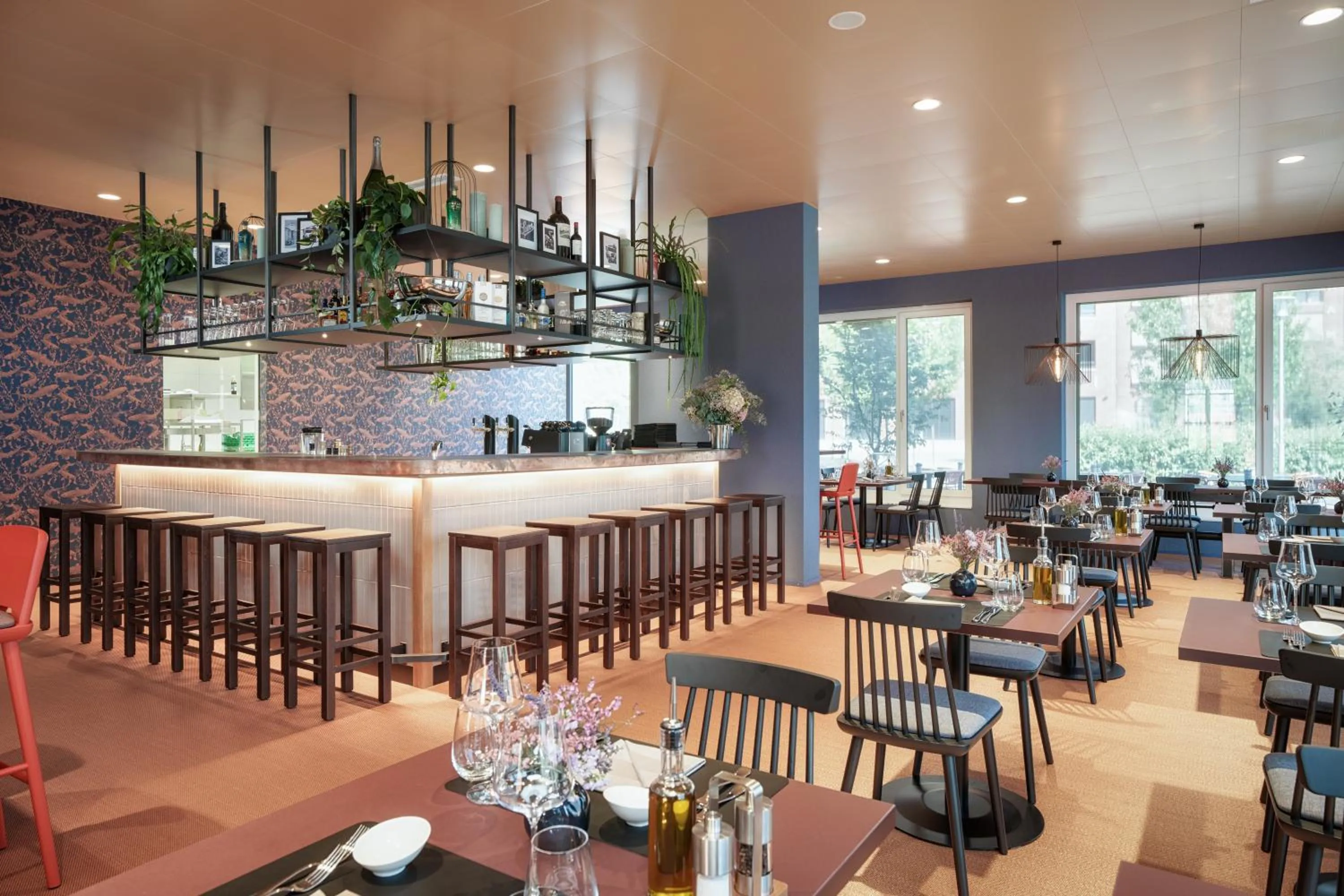 Restaurant/places to eat in b-smart hotel Arbon