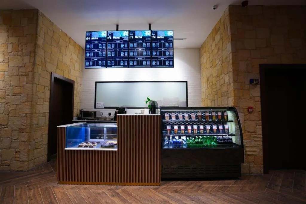 Food and drinks in NAS Hotel