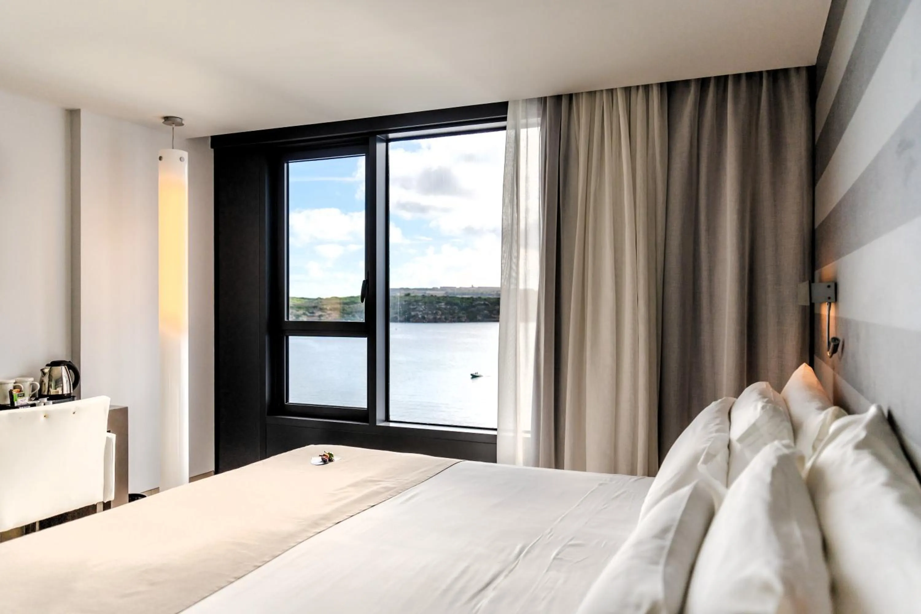 View (from property/room), Bed in Barceló Hamilton Menorca - Adults Only