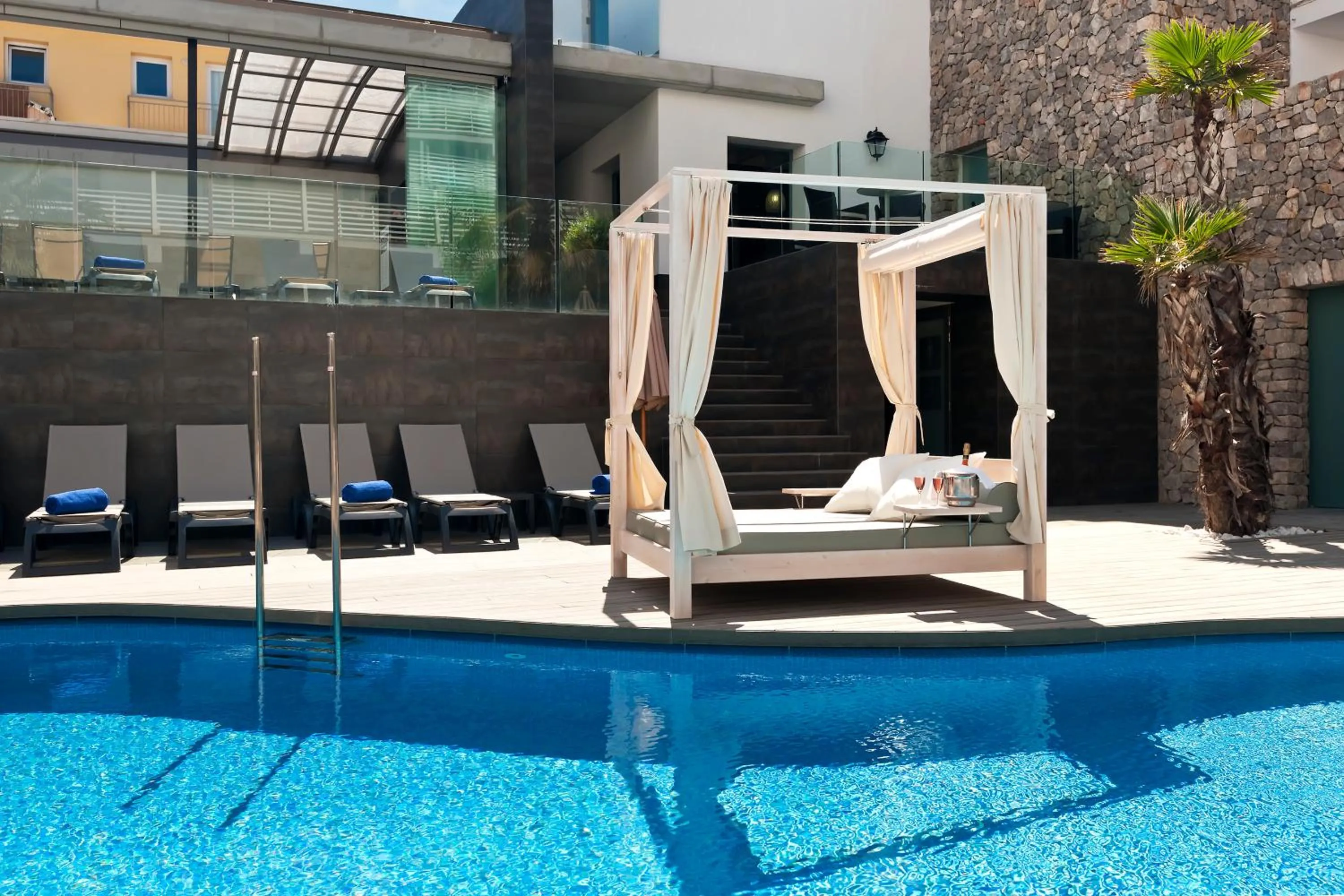 Swimming pool in Barceló Hamilton Menorca - Adults Only