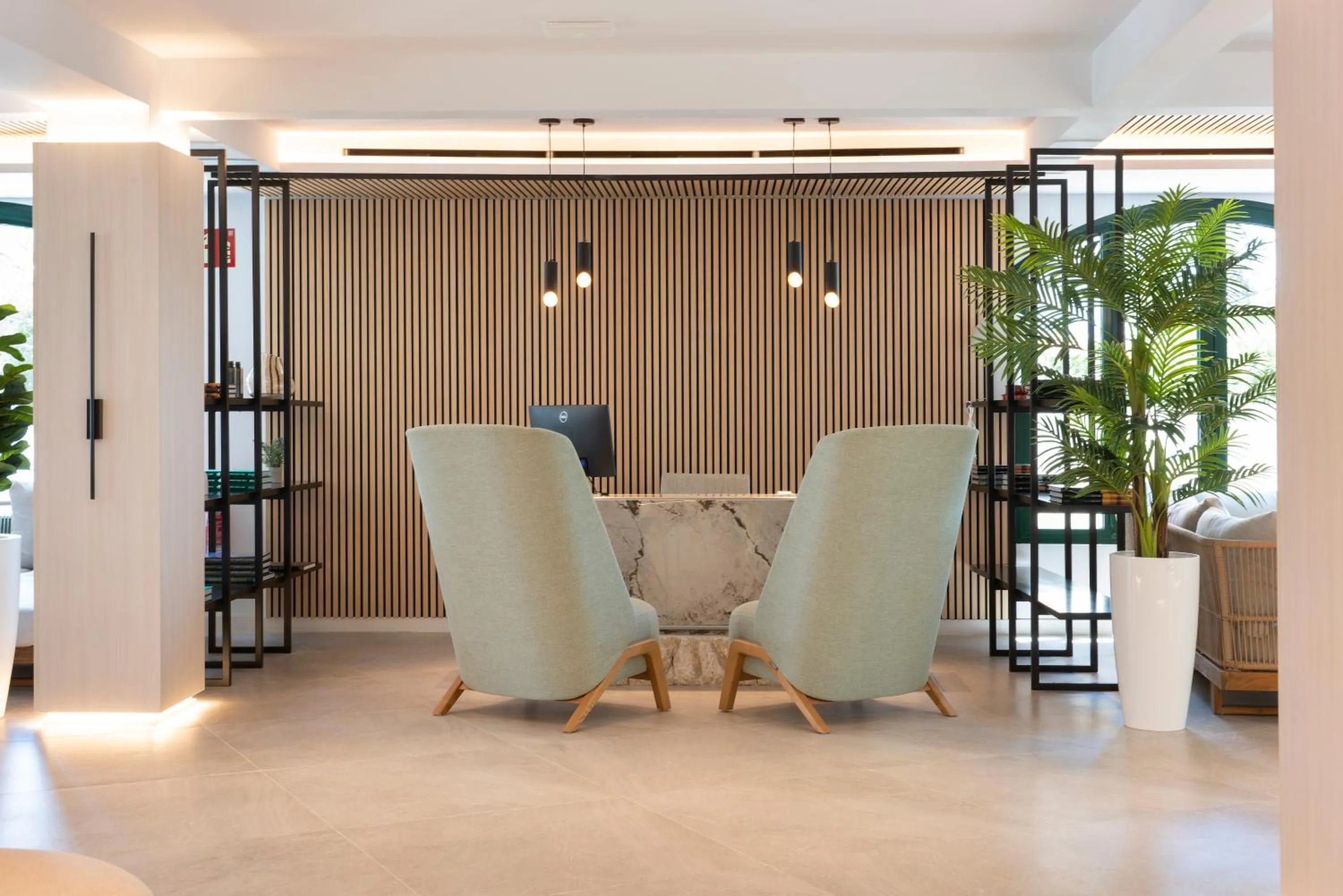 Lobby or reception in Valentin Somni Hotel & Suites