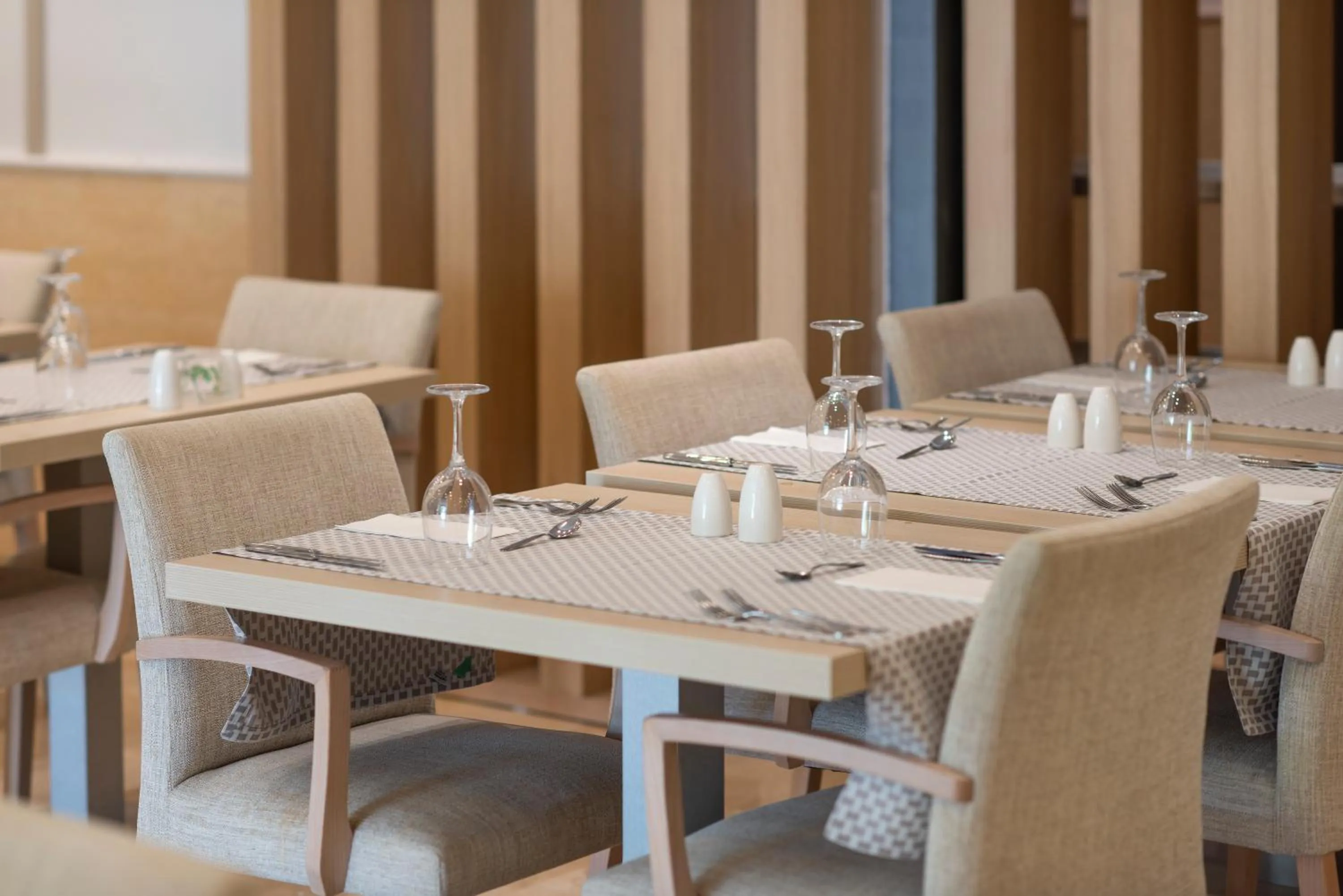 Restaurant/places to eat in Valentin Somni Hotel & Suites