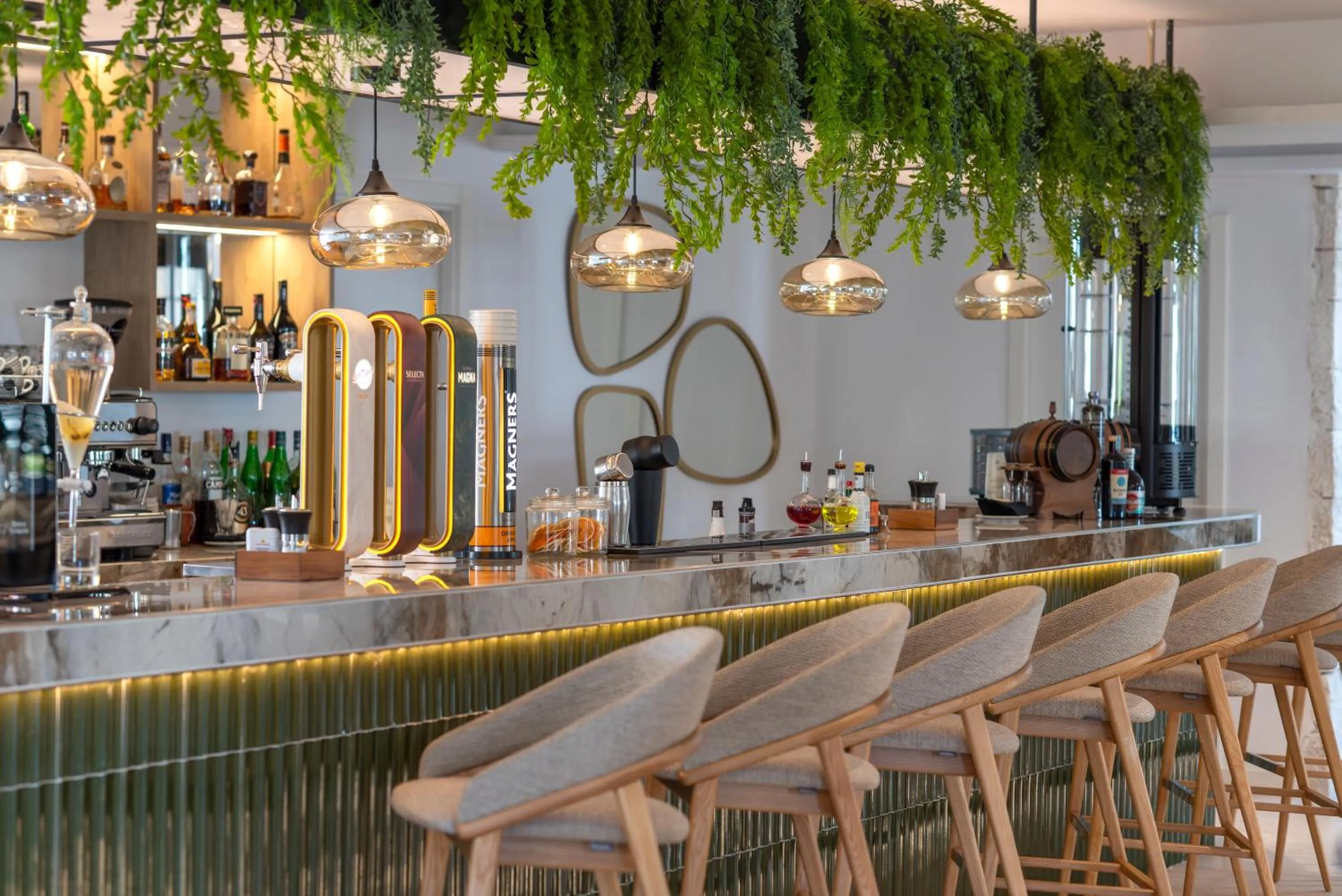 Lounge or bar in Valentin Somni Hotel & Suites