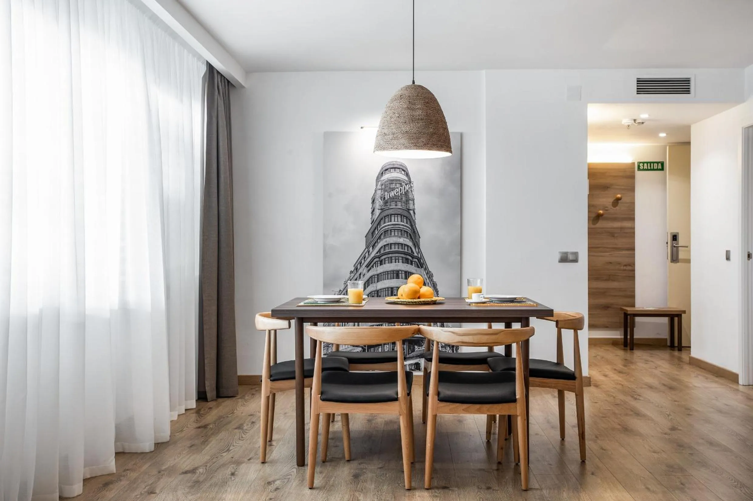 Dining area in Pierre & Vacances Apartamentos Edificio Eurobuilding 2