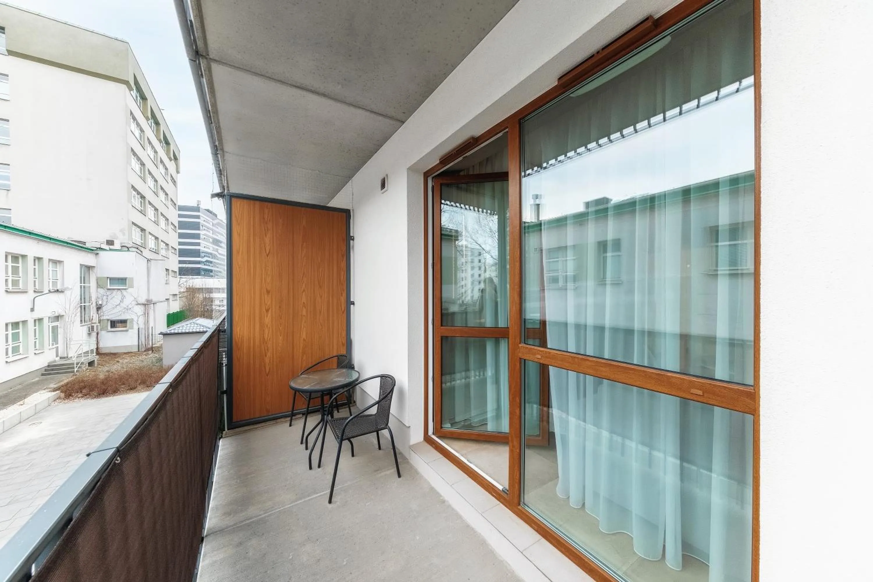 Apartament na Woli, nowe osiedle Jana Kazimierza 32, szybkie WI-FI, Parking