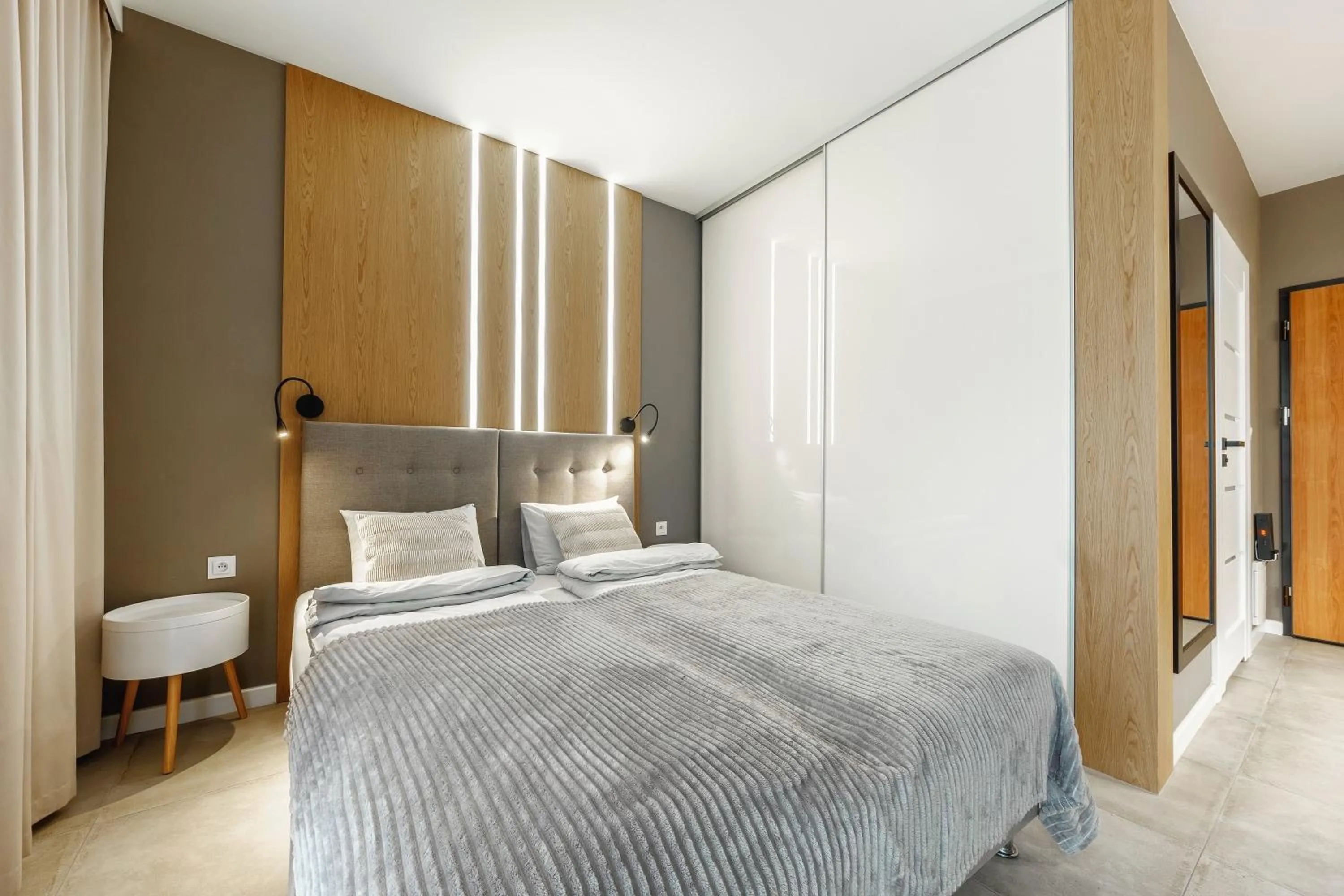 Bed in Apartament na Woli, nowe osiedle Jana Kazimierza 32, szybkie WI-FI, Parking