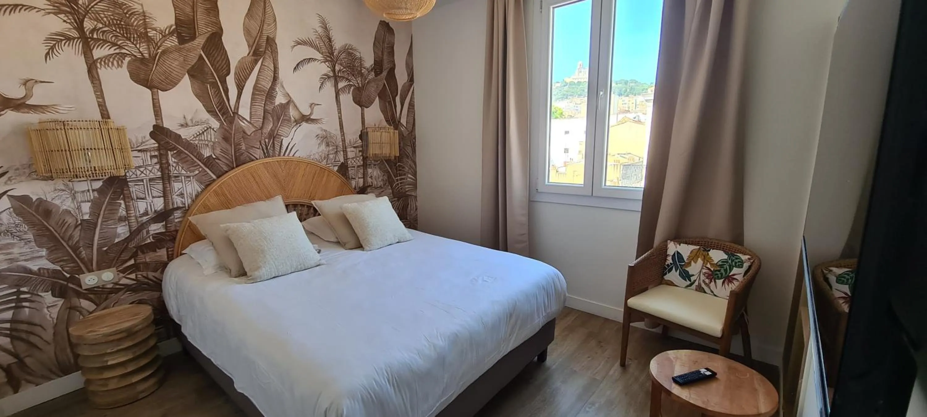 Bedroom, Bed in Hotel Le M