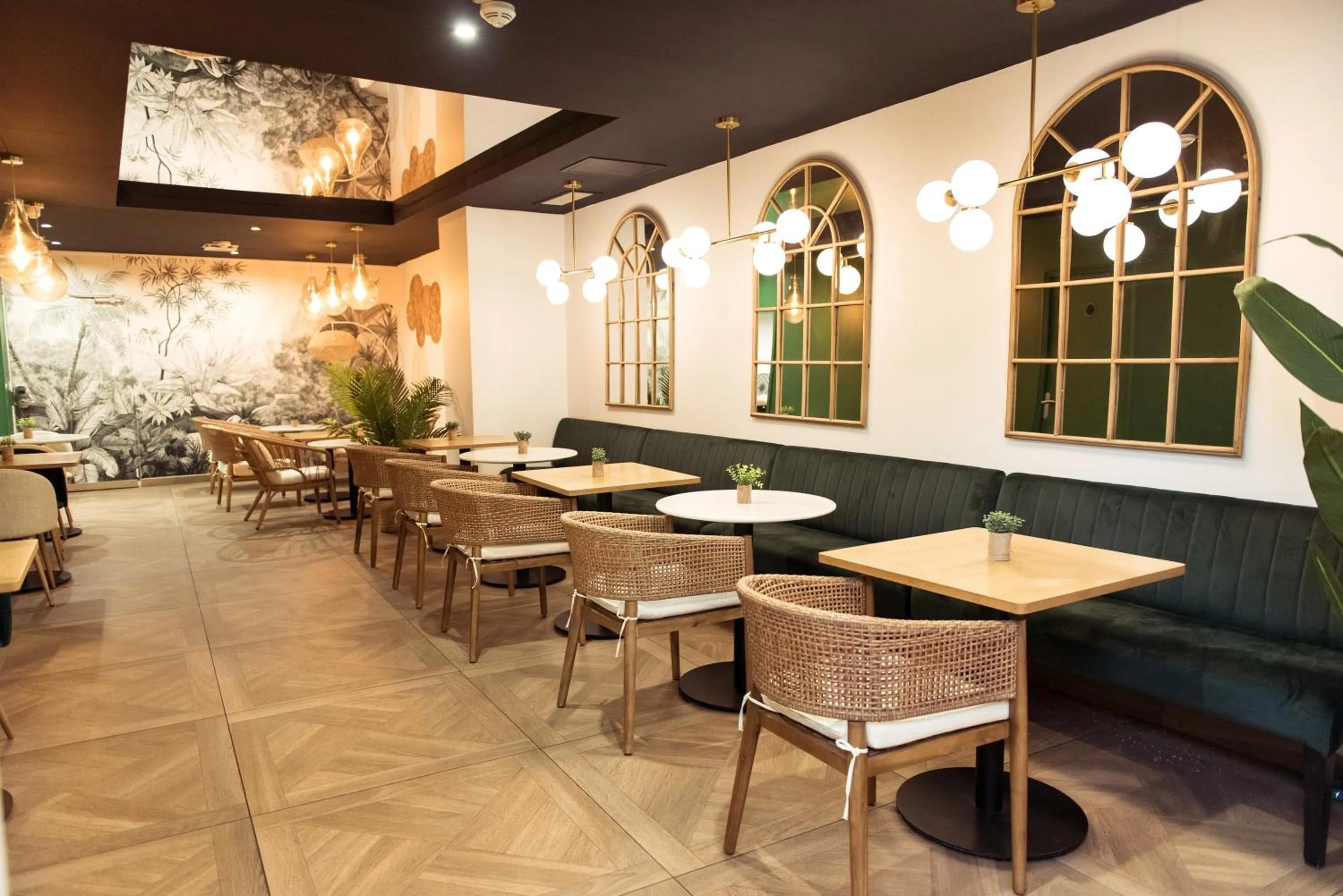 Breakfast in Hotel Le M