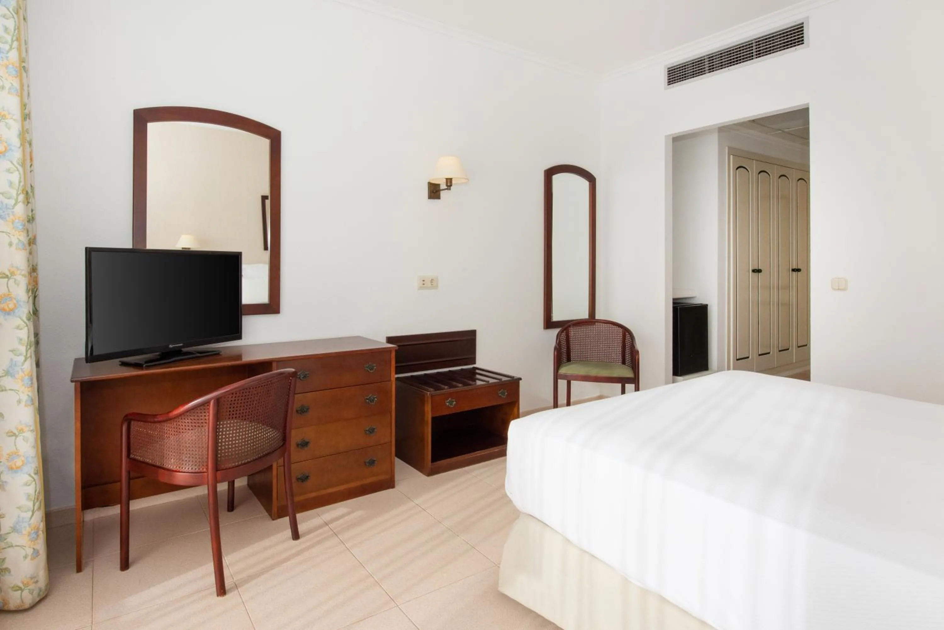 Bed in Valentin Son Bou