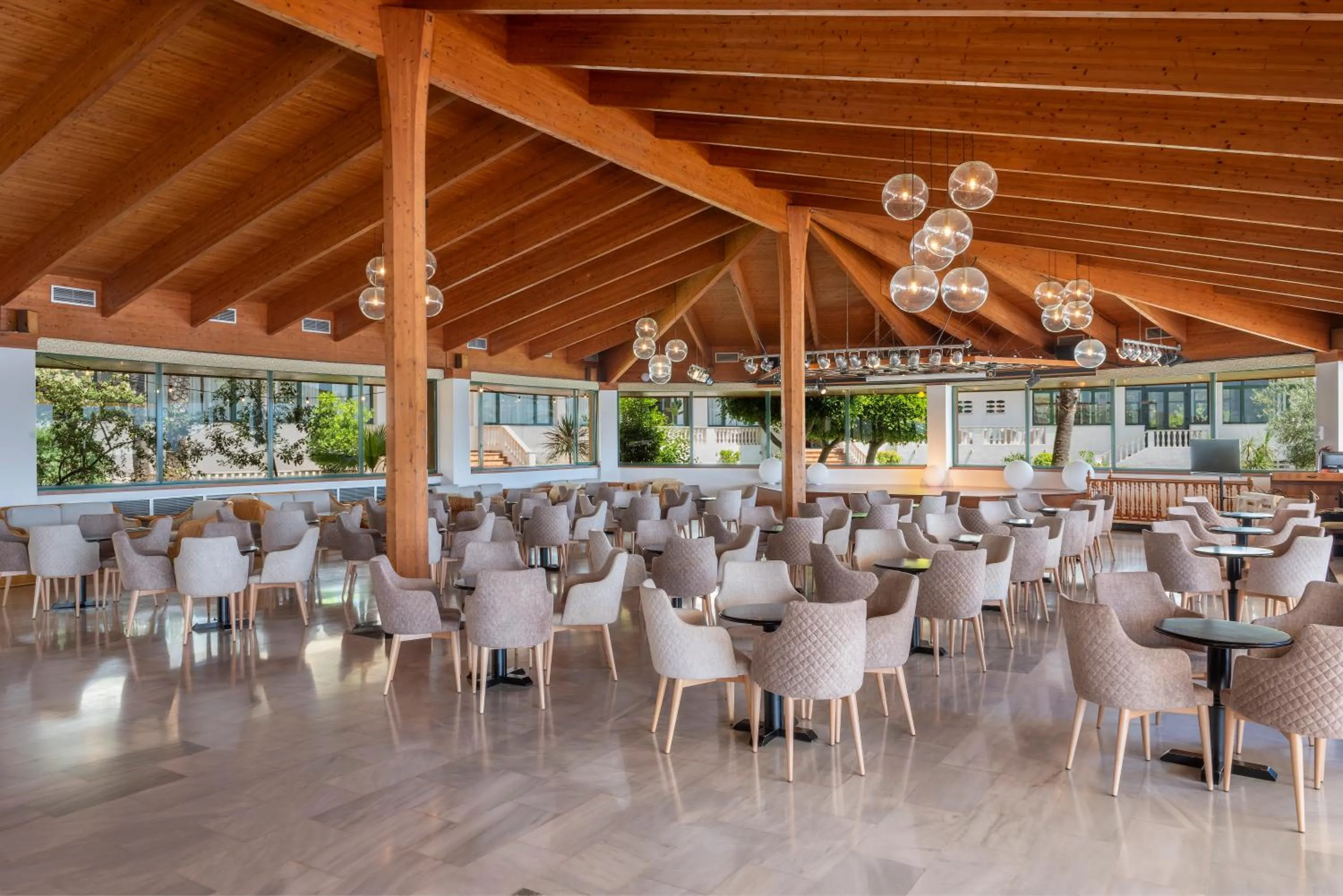 Dining area in Valentin Son Bou