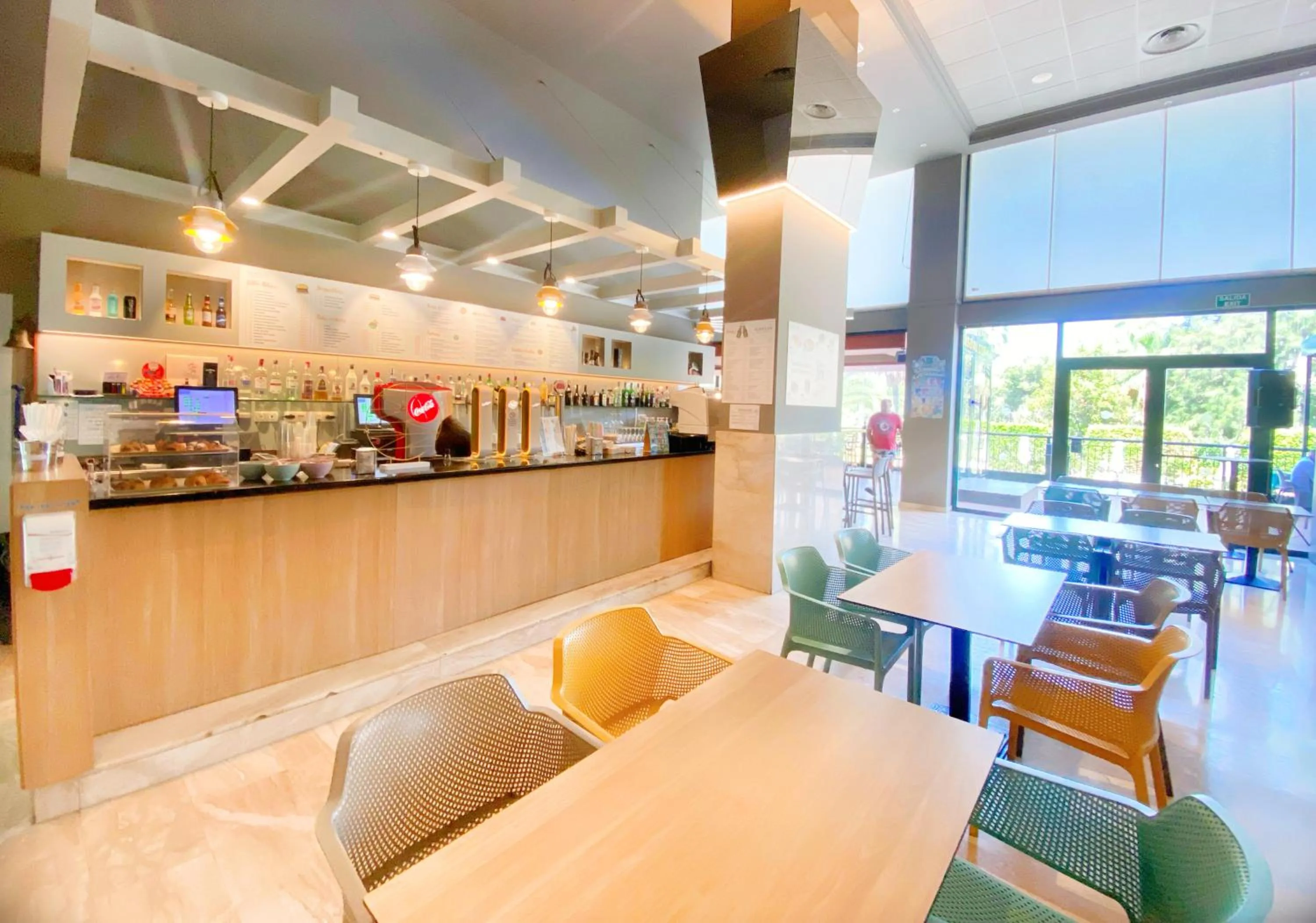 Restaurant/places to eat in Aparthotel SunClub Salou