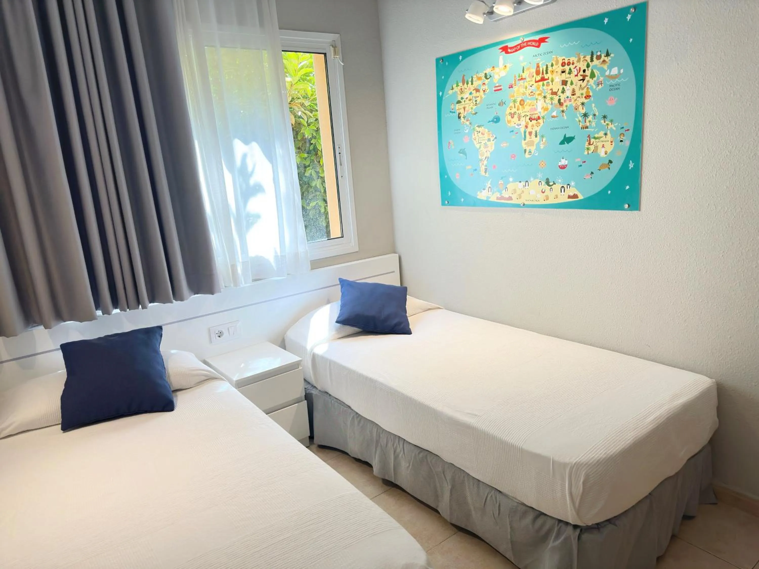 Bed in Aparthotel SunClub Salou