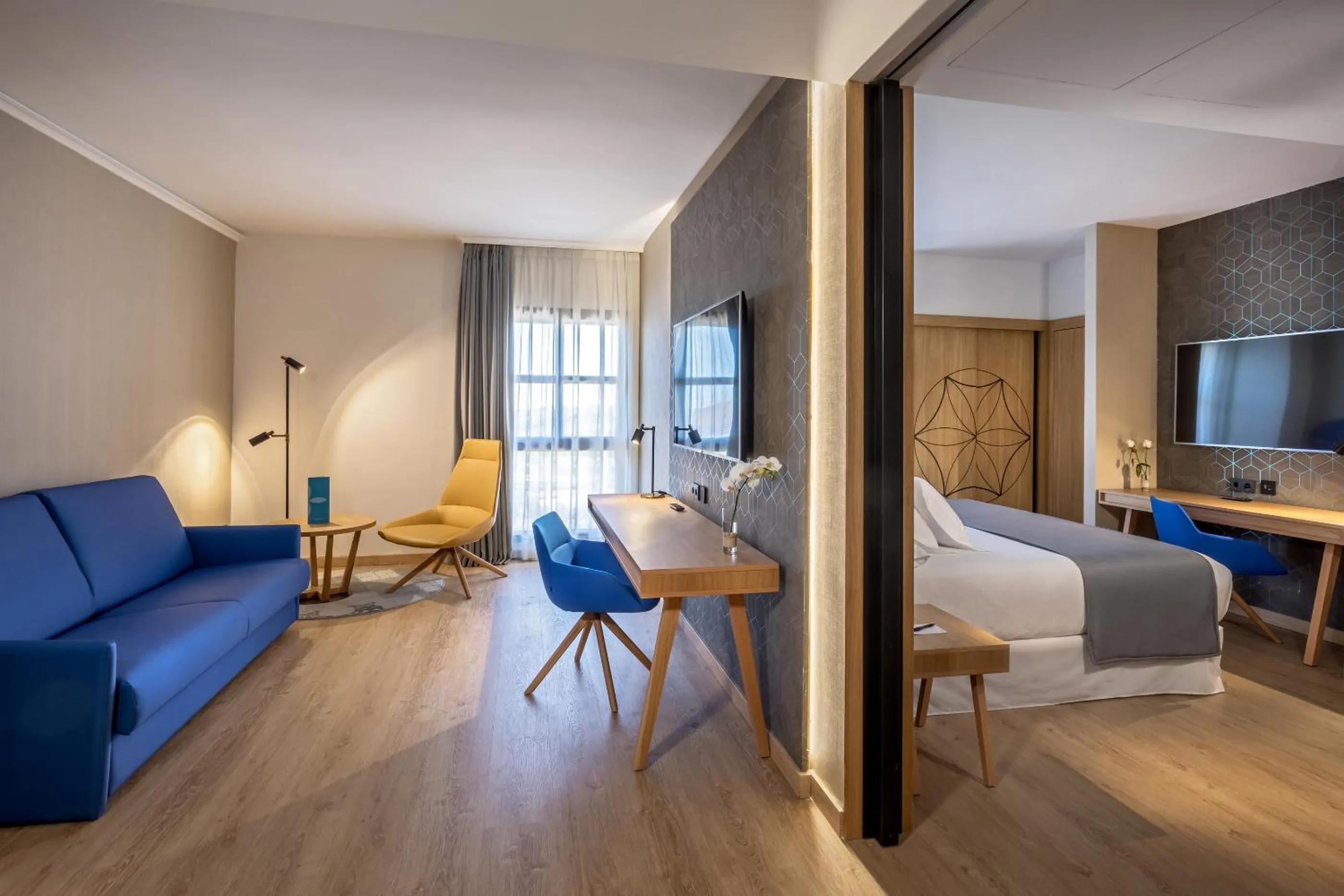 Living room, Bed in Barceló Cáceres V Centenario