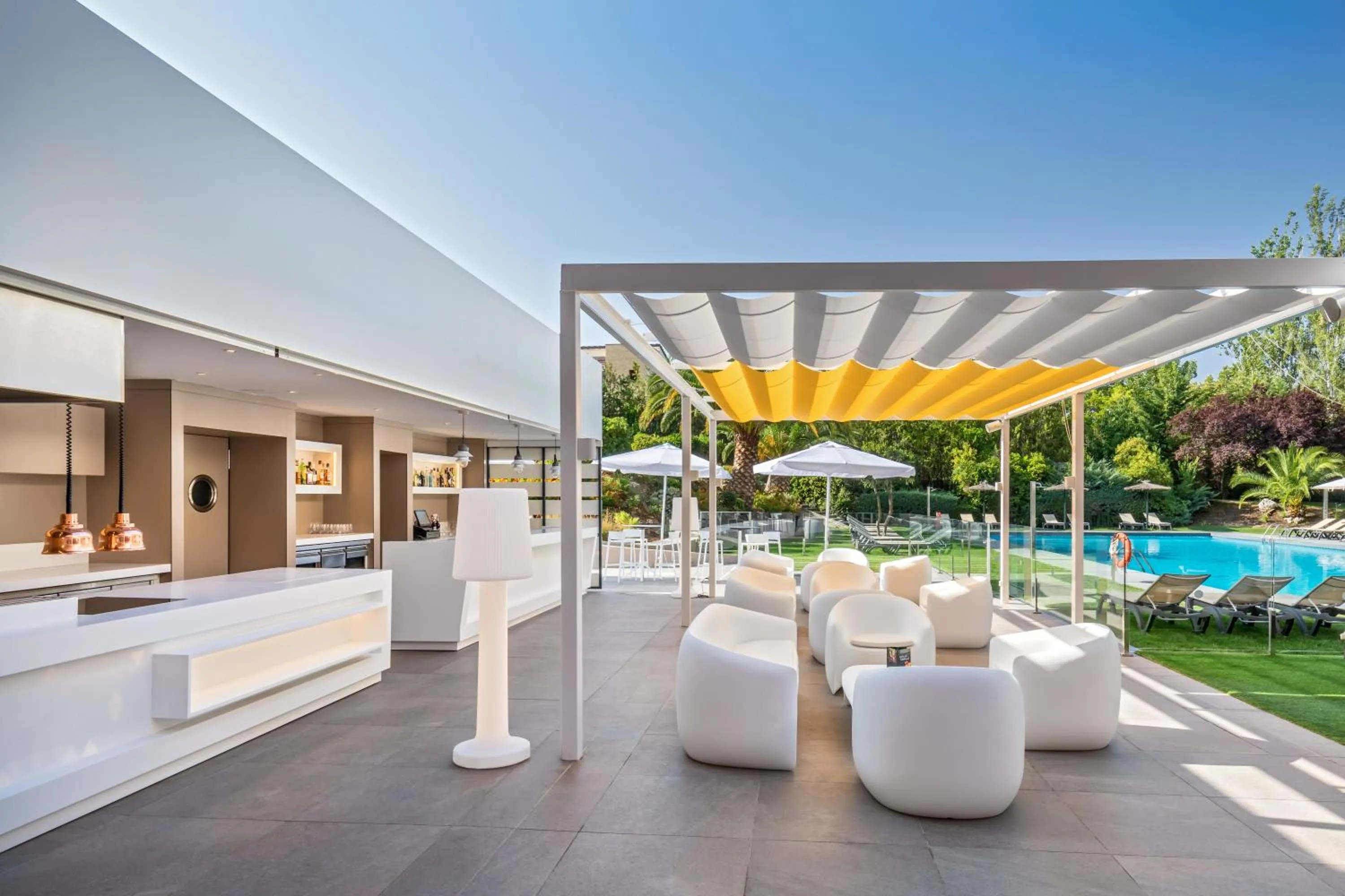 Restaurant/places to eat in Barceló Cáceres V Centenario