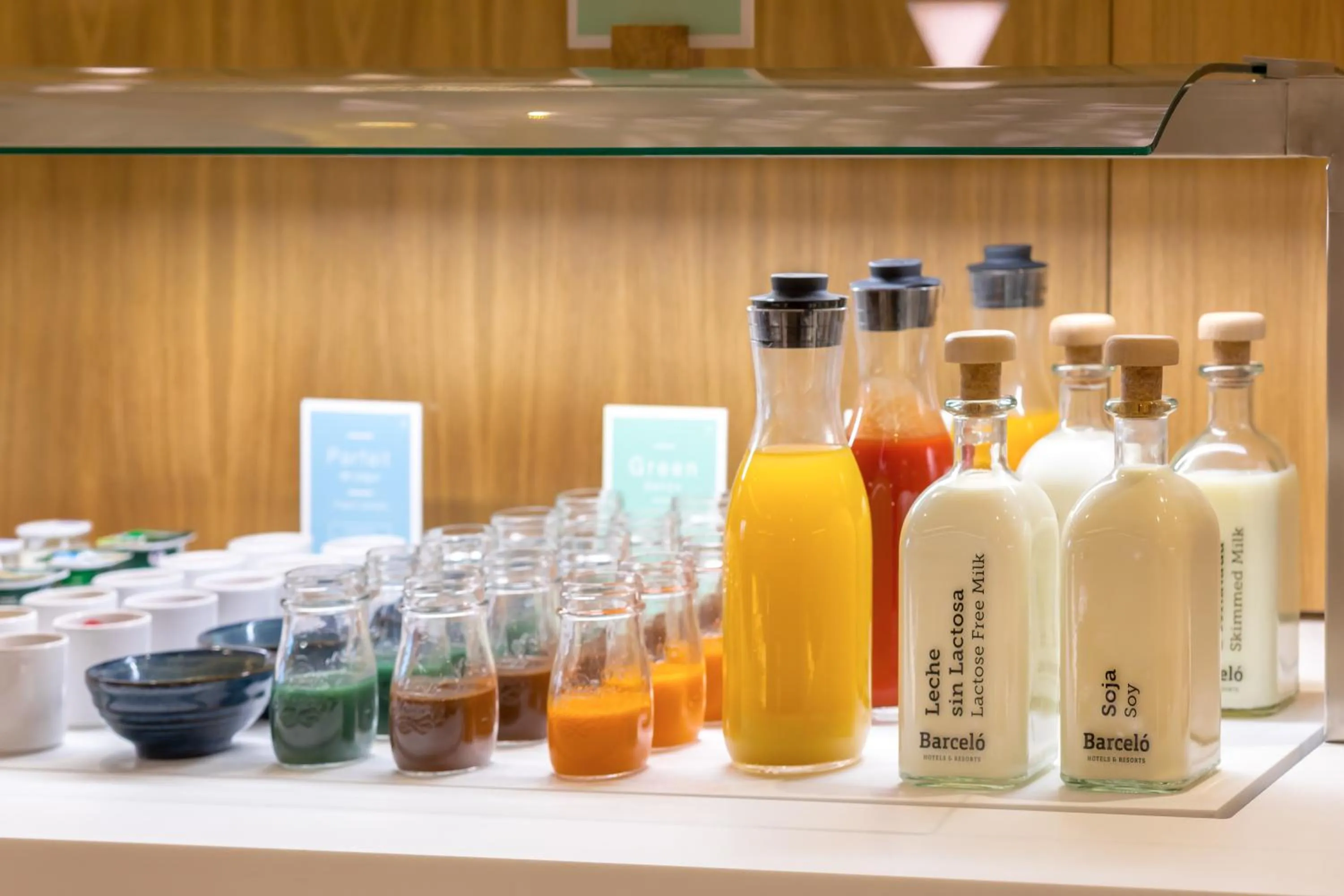 Buffet breakfast in Barceló Cáceres V Centenario